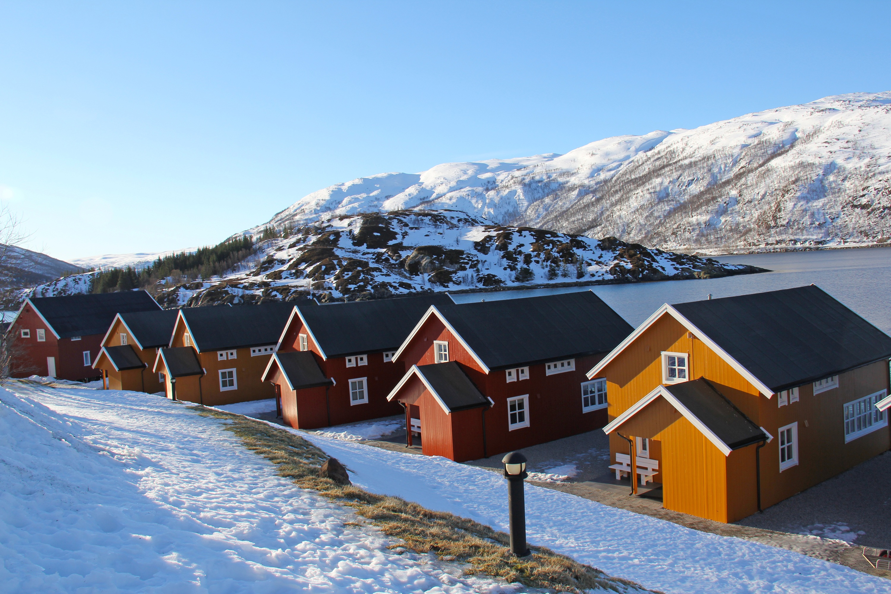 Tromso, en el norte de Noruega, es un punto de partida ideal para encontrarse con las mágicas luces celestiales y para conocer la cultura sami (Oficina de turismo Tromso)