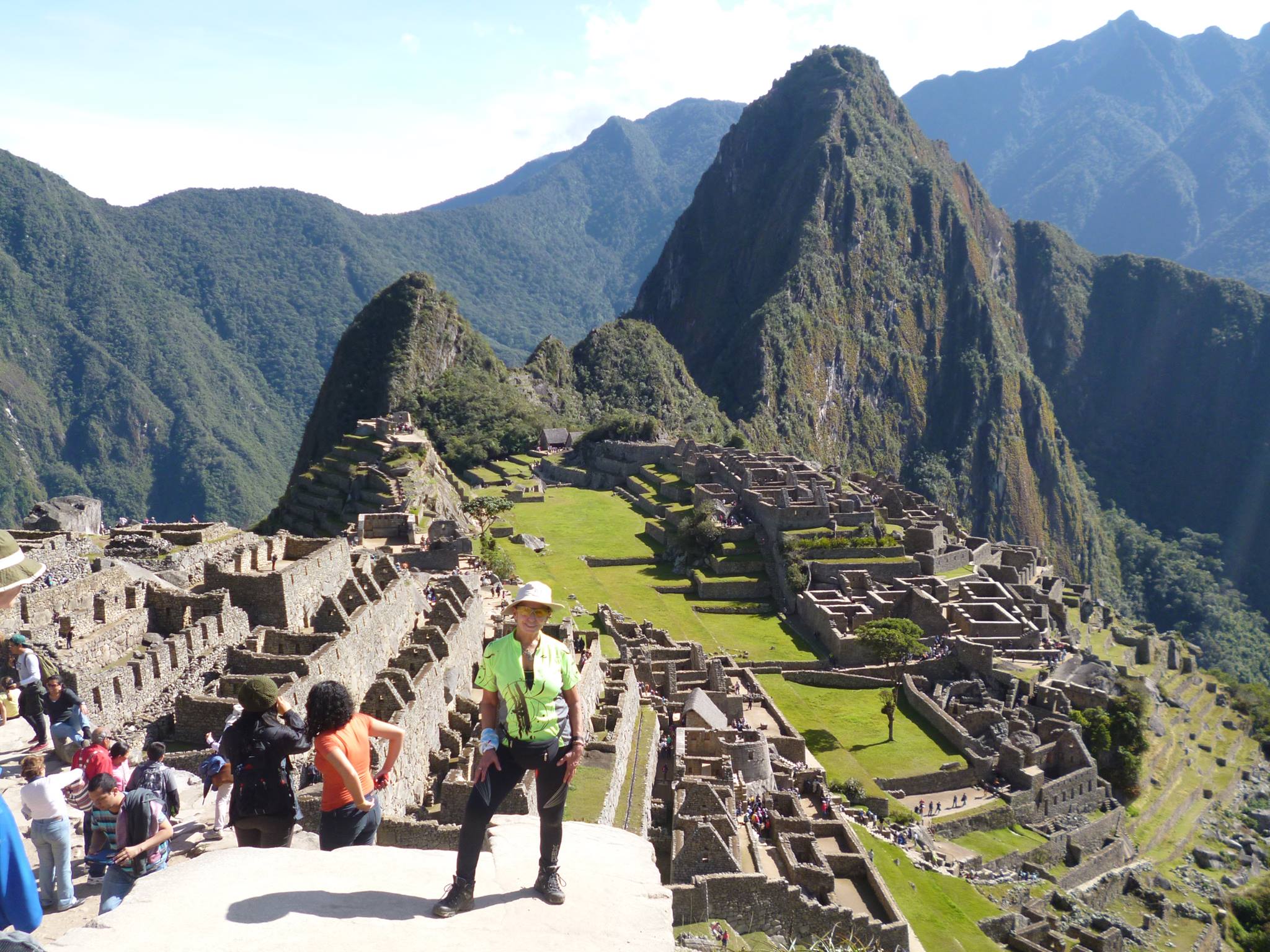 Cuando visitó el Machu Picchu, y tras comprobar su buen estado físico empezó a planificar su primer viaje en bicicleta; "Ahora ya no hago tramos de menos de 500 kilómetros"