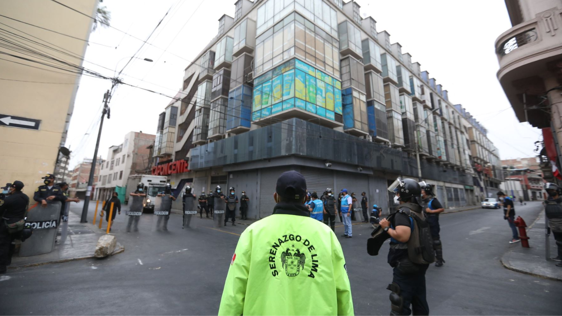 Mesa Redonda Y Mercado Central Sin Ambulantes Desde Hoy Mml Puso En