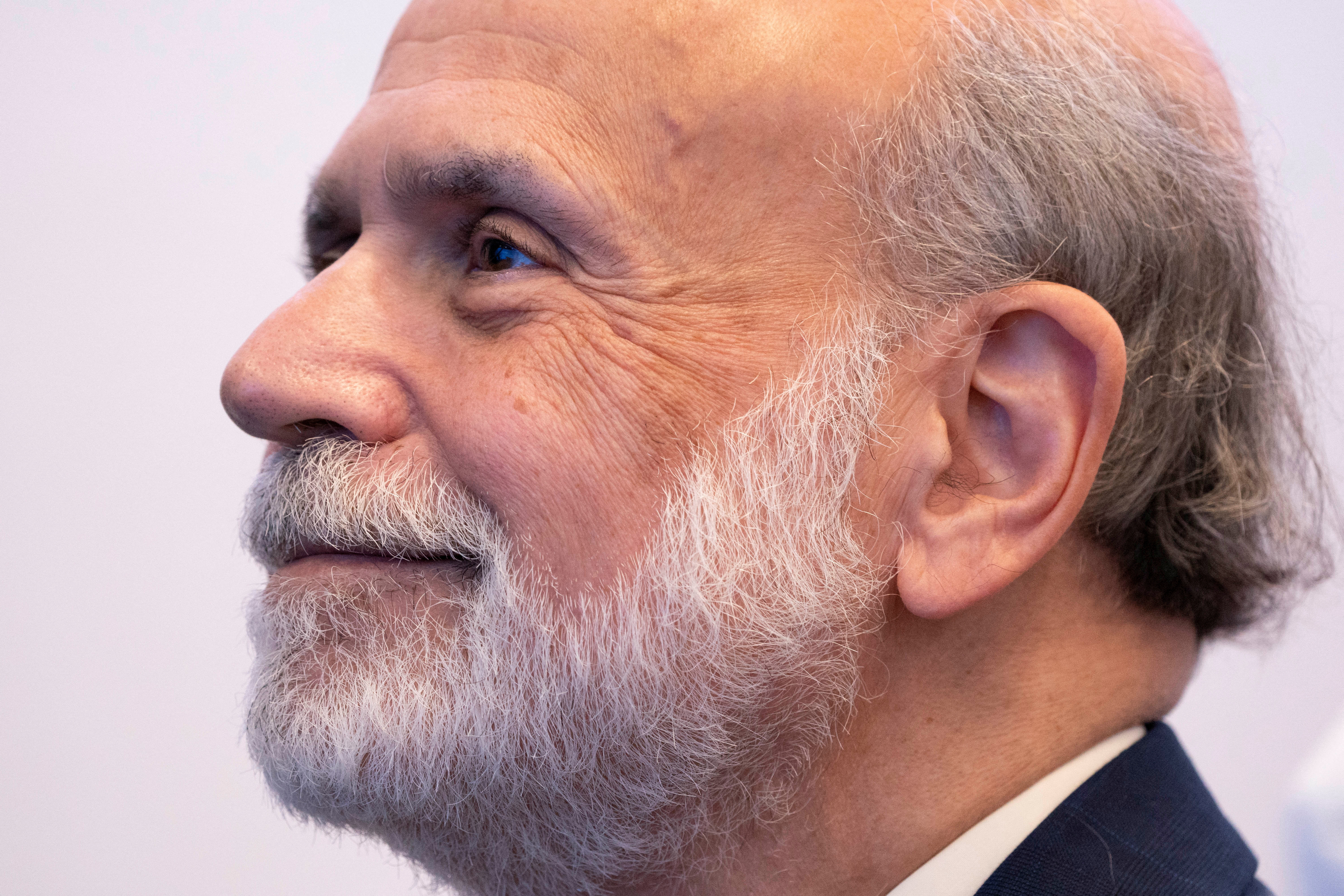 Ben Bernanke fue el responsable de la política monetaria estadounidense durante ocho años. Sus saberes sobre cómo los bancos se vinculas con las crisis le hizo ganar el Nobel. REUTERS/Ken Cedeno