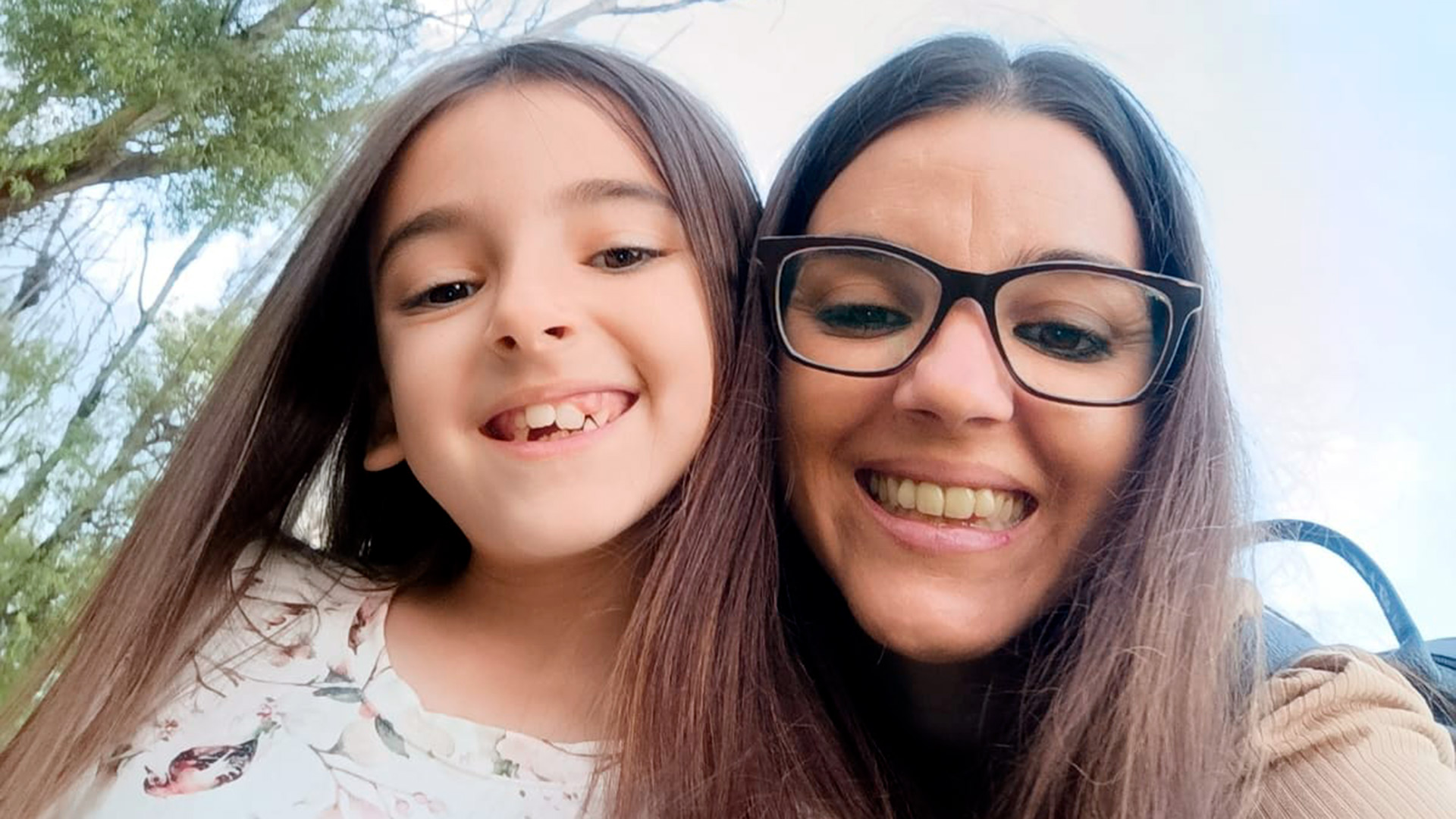 La ni&ntilde;a que canta mientras le aplican inyecciones para crecer: el sue&ntilde;o de conocer a Messi y hacerle una pregunta muy especial