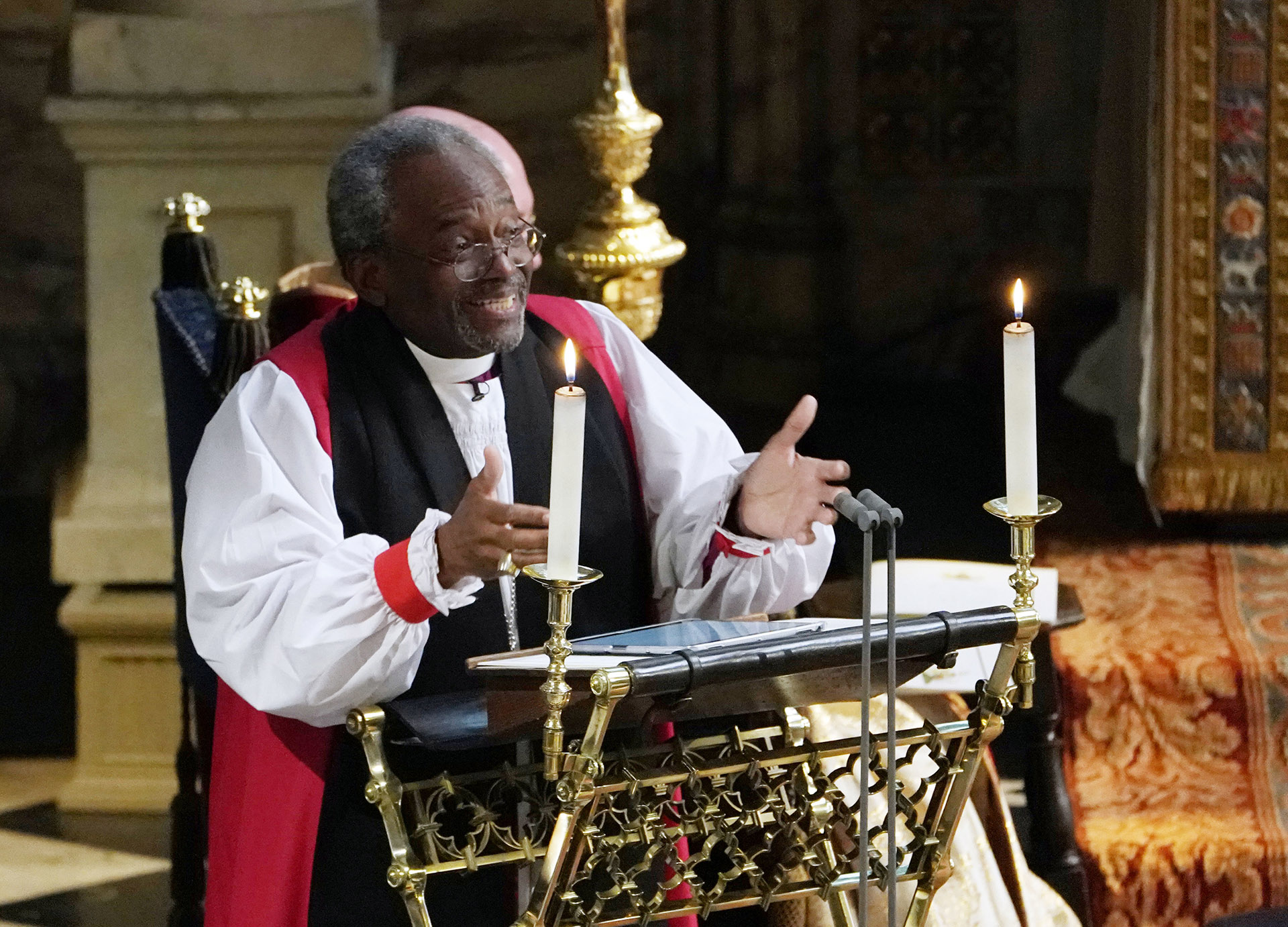 Michael Curry  fue uno de los grandes protagonistas de la boda real por su emotivo discurso (AFP)