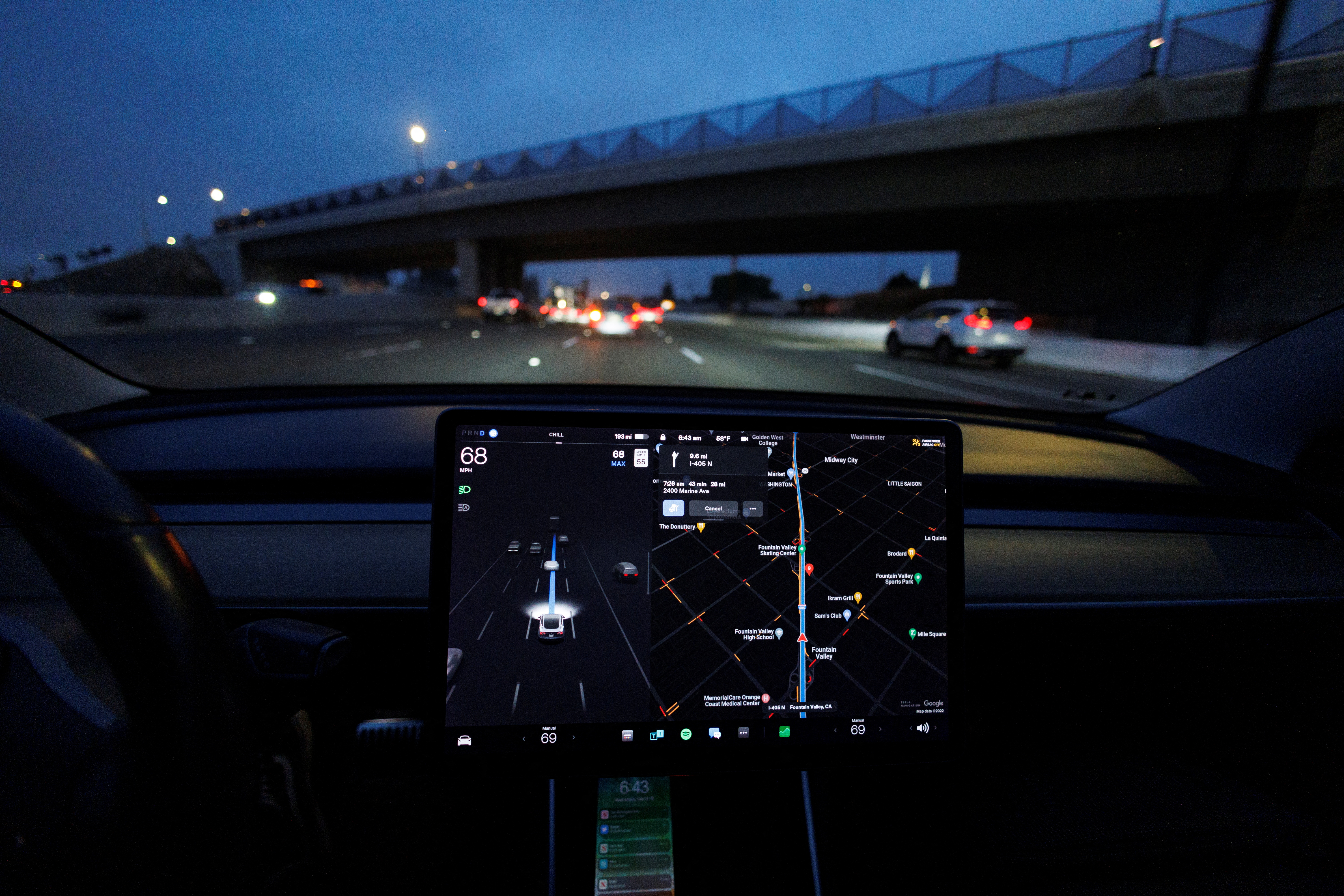 El sistema Autopilot de Tesla, es el que permite que los autos tengan conducción autónoma de Nivel 2. Bajo ese uso se produjeron accidentes que la NHTSA está investigando