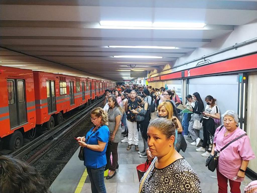 Metro CDMX hoy 28 de marzo: reportaron retrasos de más de 50 minutos en la Línea 6