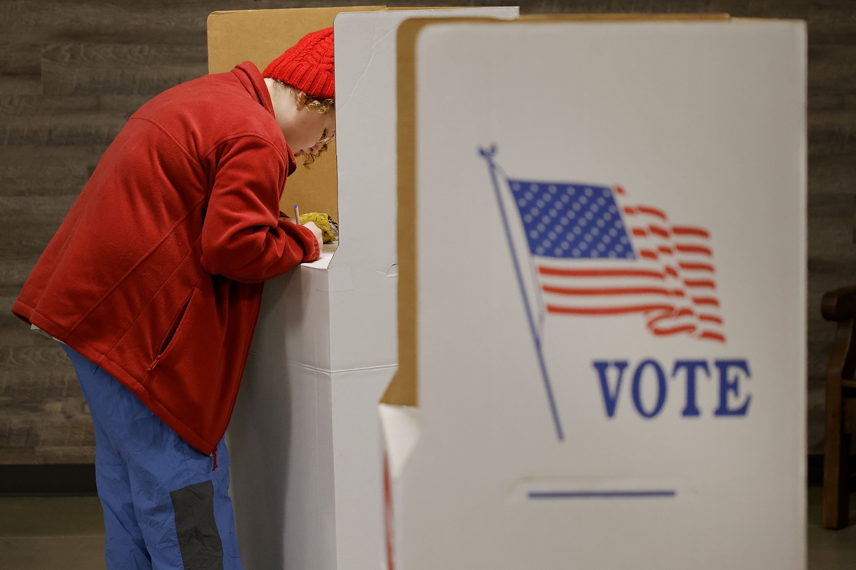 Los demócratas dan la pelea voto a voto por los escaños en la Cámara de Representantes. (Mike Simons/Tulsa World via AP)