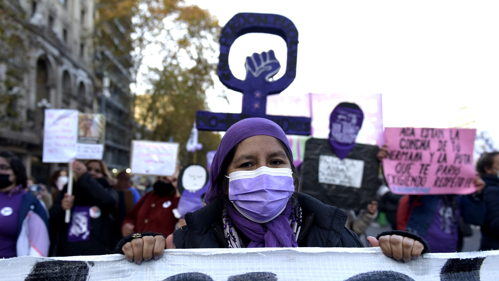 “ni Una Menos” Miles De Mujeres Marcharon En Todo El País Contra La Violencia Machista Infobae 6494