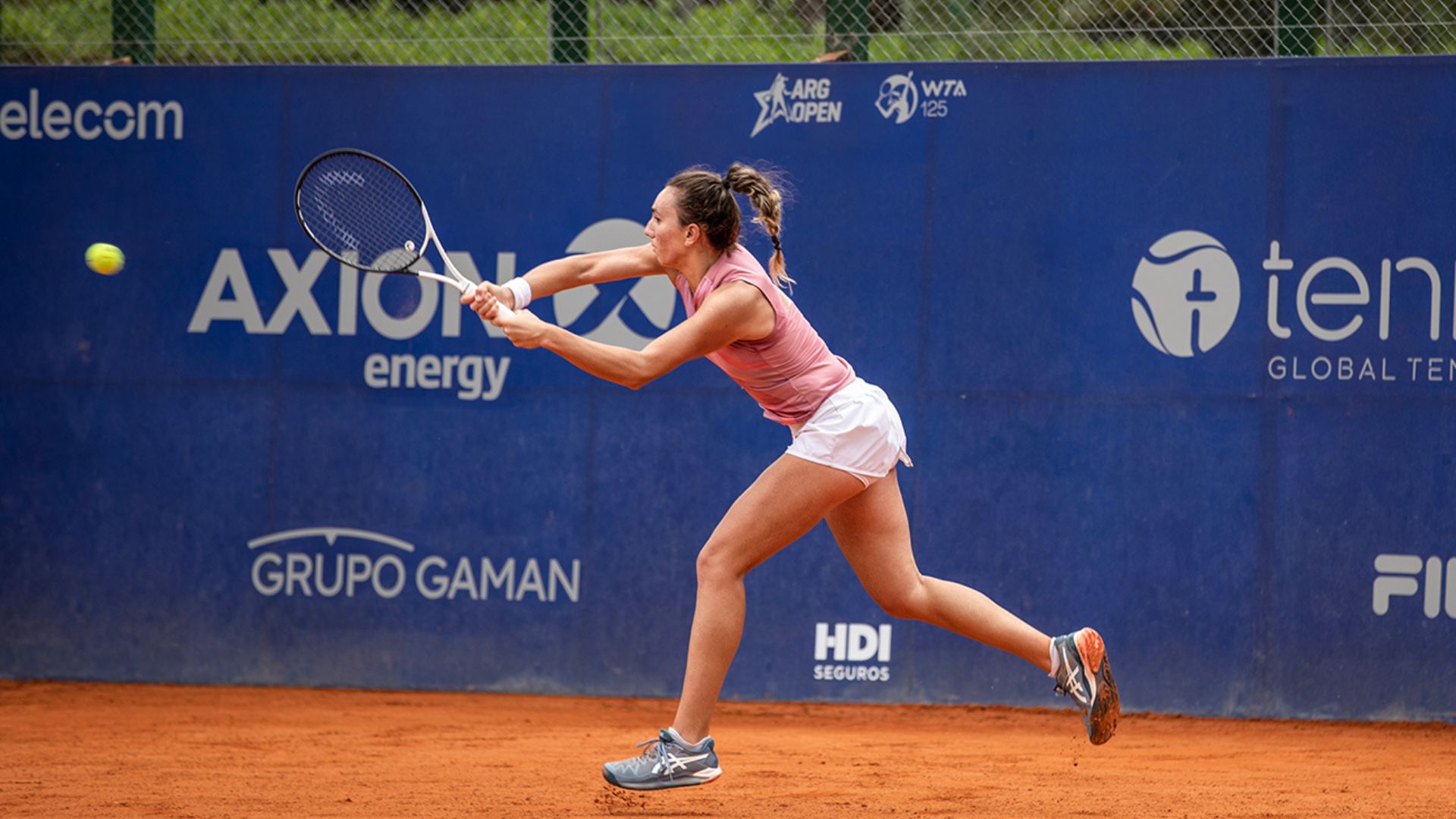 Las empresas acompañan la energía del tenis femenino