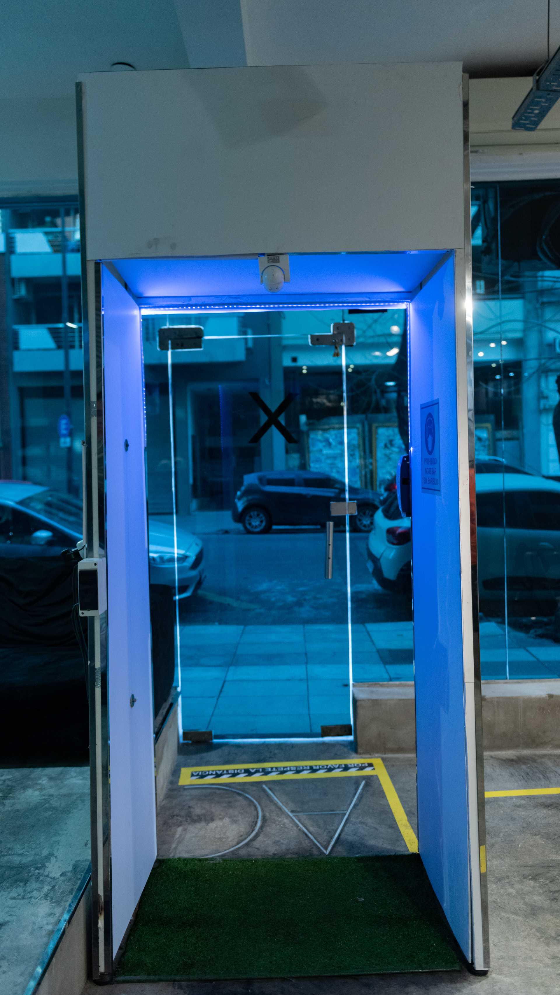 Aunque el protocolo no lo exige, prefirió colocar una cabina de ozono
