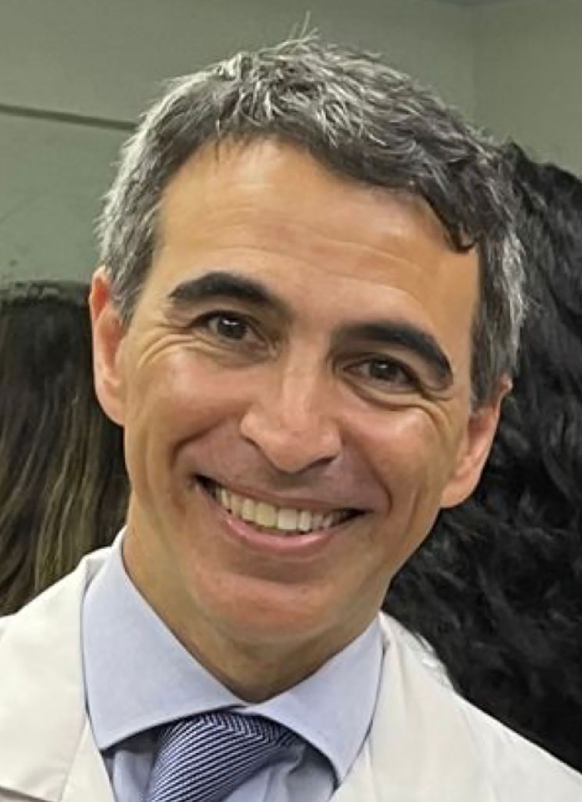 Damián Ferrario es médico dermatólogo especialista en oncología cutánea del Hospital Italiano de Buenos Aires