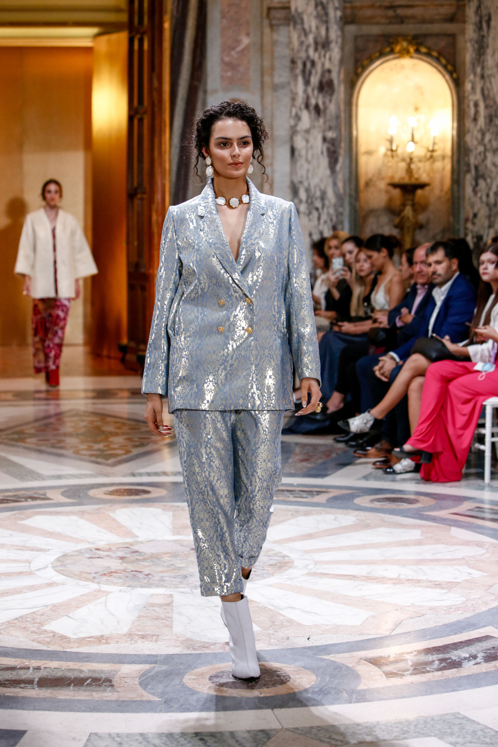 Más de 15 diseñadores presentaron sus nuevas colecciones en Argentina  Fashion Week 2022 - Infobae