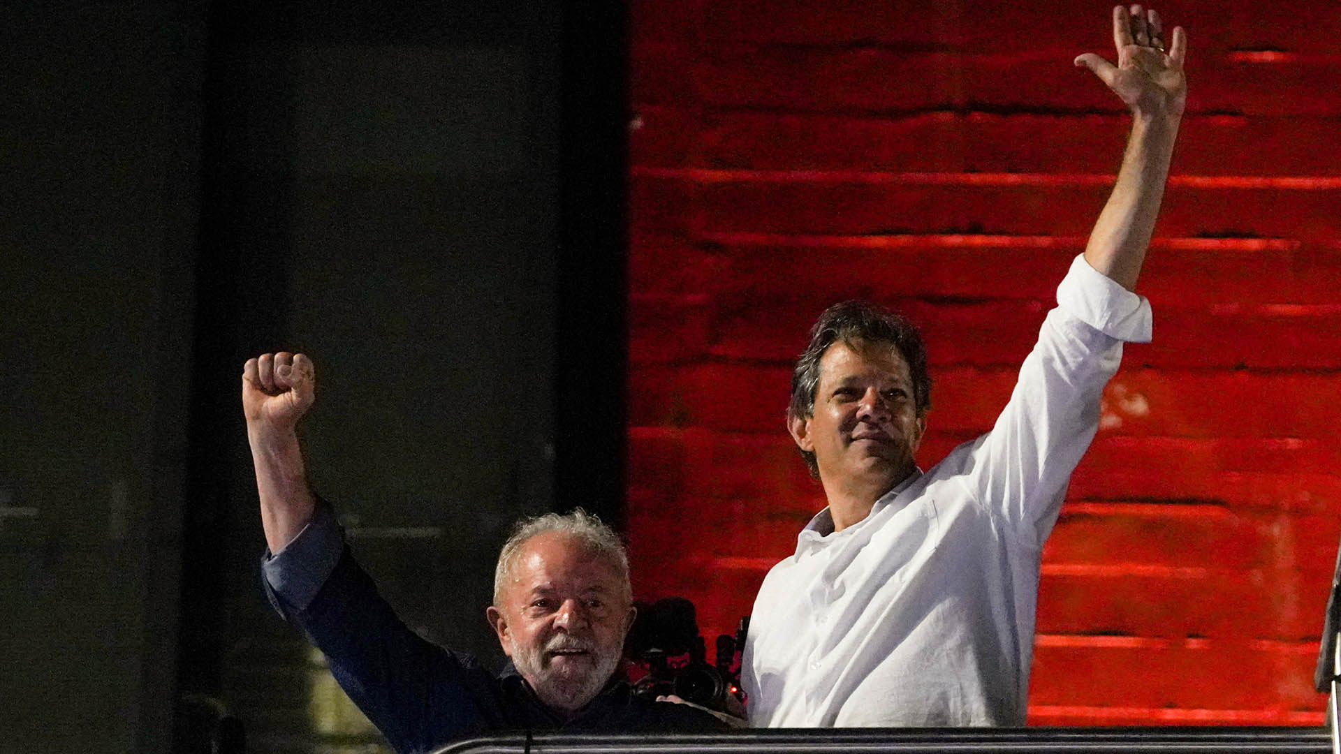 Lula festejando la obtención de un nuevo mandato de gobierno (Reuters)