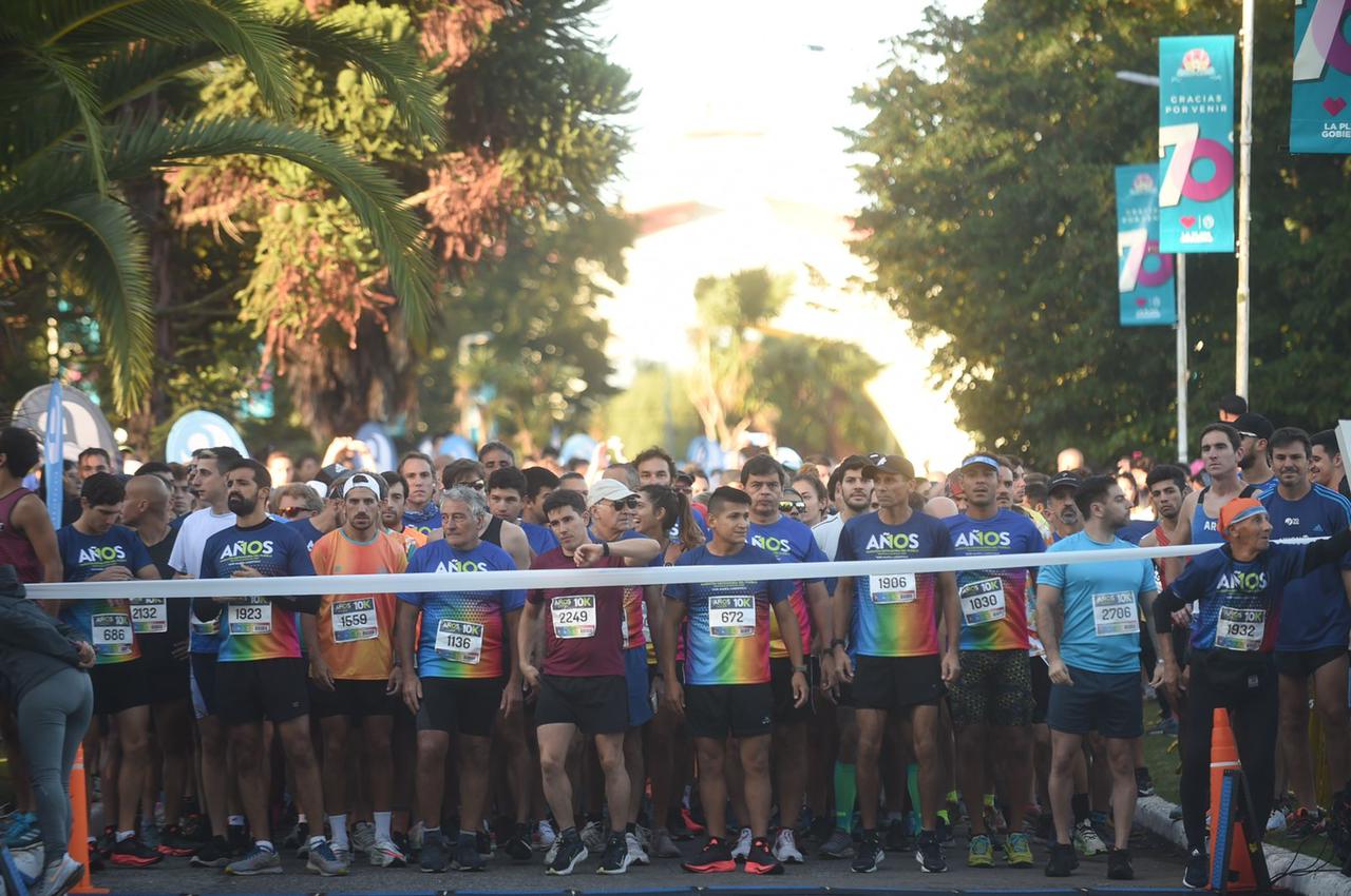 Una multitud se sumó a la maratón a beneficio del Hospital de Niños de La Plata - Infobae