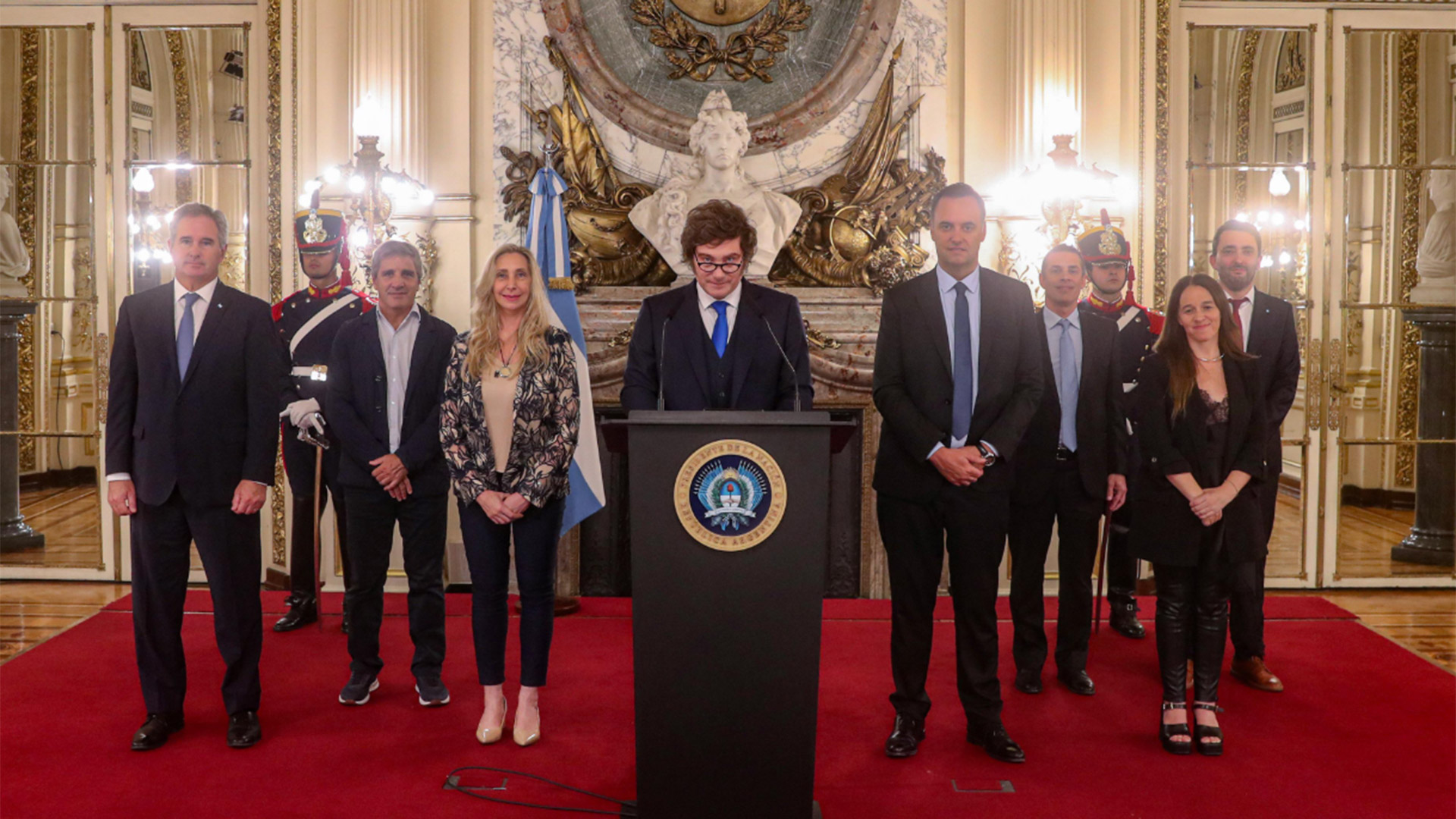 Video: una avioneta se accidentó cuando aterrizaba durante un evento aeronáutico en Chubut