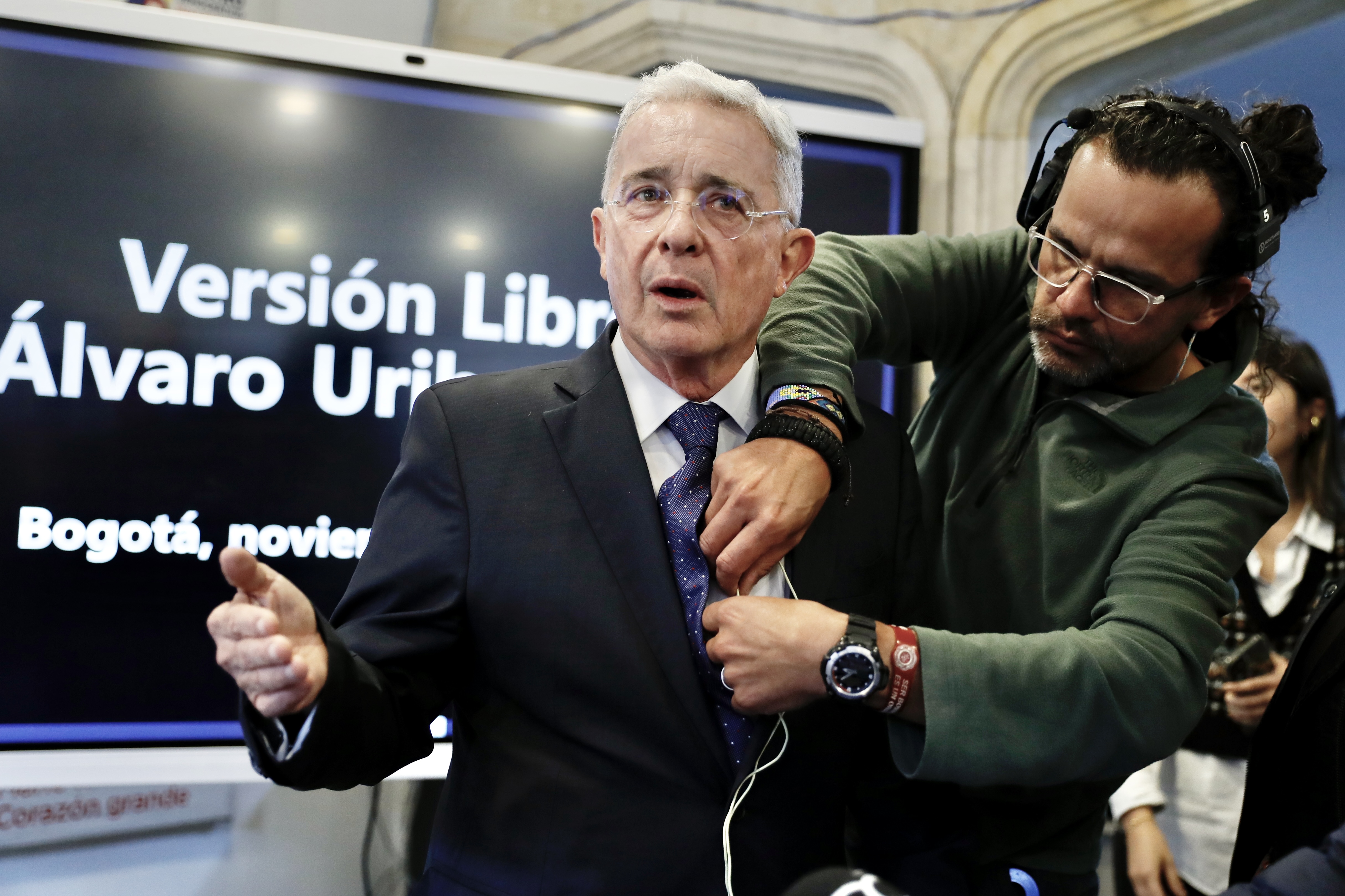 La Fiscalía General de la Nación evalúa citar a Álvaro Uribe por el caso El Aro, otra vez - Infobae