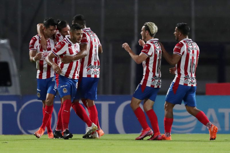 Las Chivas de Guadalajara ganaron 1-0 a Necaxa con gol de Jesús Ángulo (Foto: REUTERS/Henry Romero)