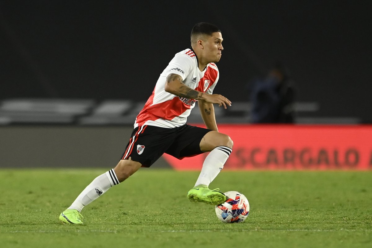 ‘Juanfer’ Quintero se resintió de su lesión en el regreso a los entrenamientos con River Plate