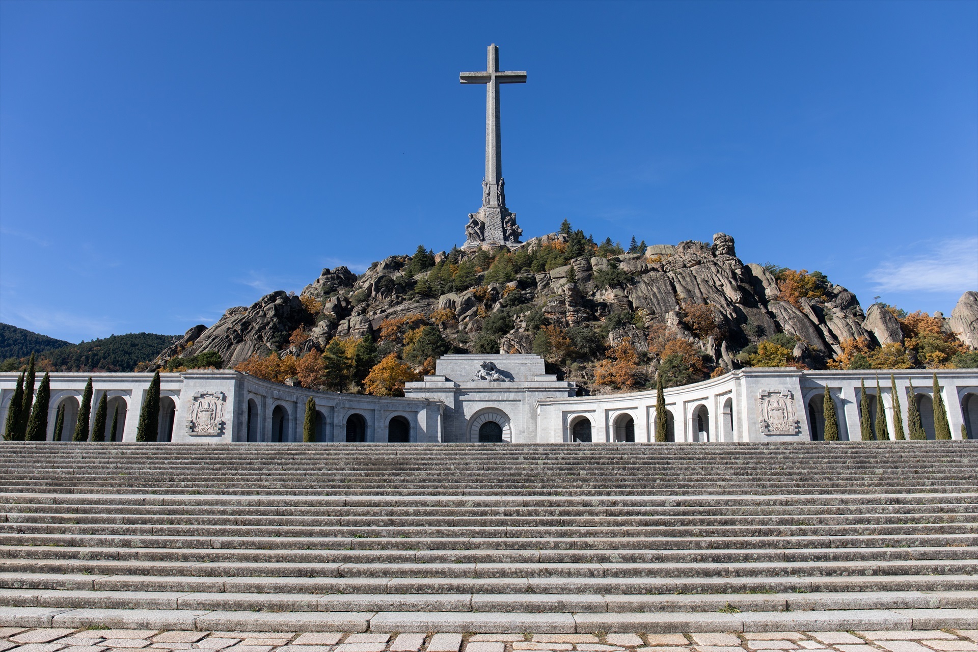 Cuánto dinero paga el Gobierno al año por el mantenimiento de las tumbas de Franco y Primo de Rivera