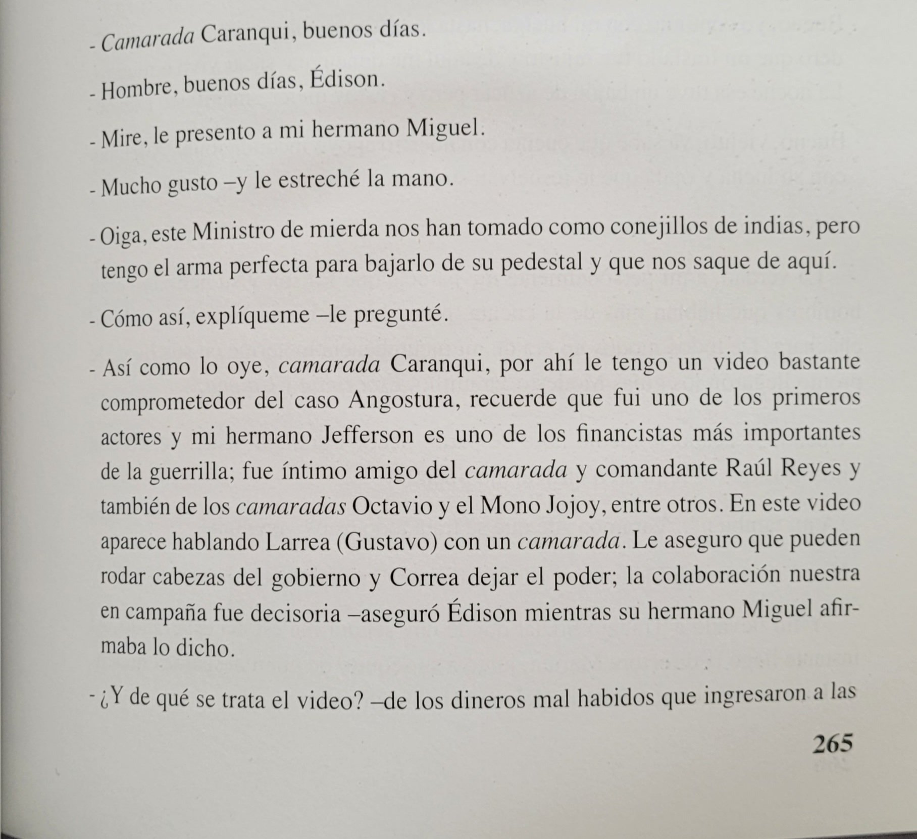 Página 265 del libro de Óscar Caranqui donde se detalla la conversación entre el narcotraficante y los hermanos Ostaiza sobre el caso Angostura. (Narcos Ecuador)
