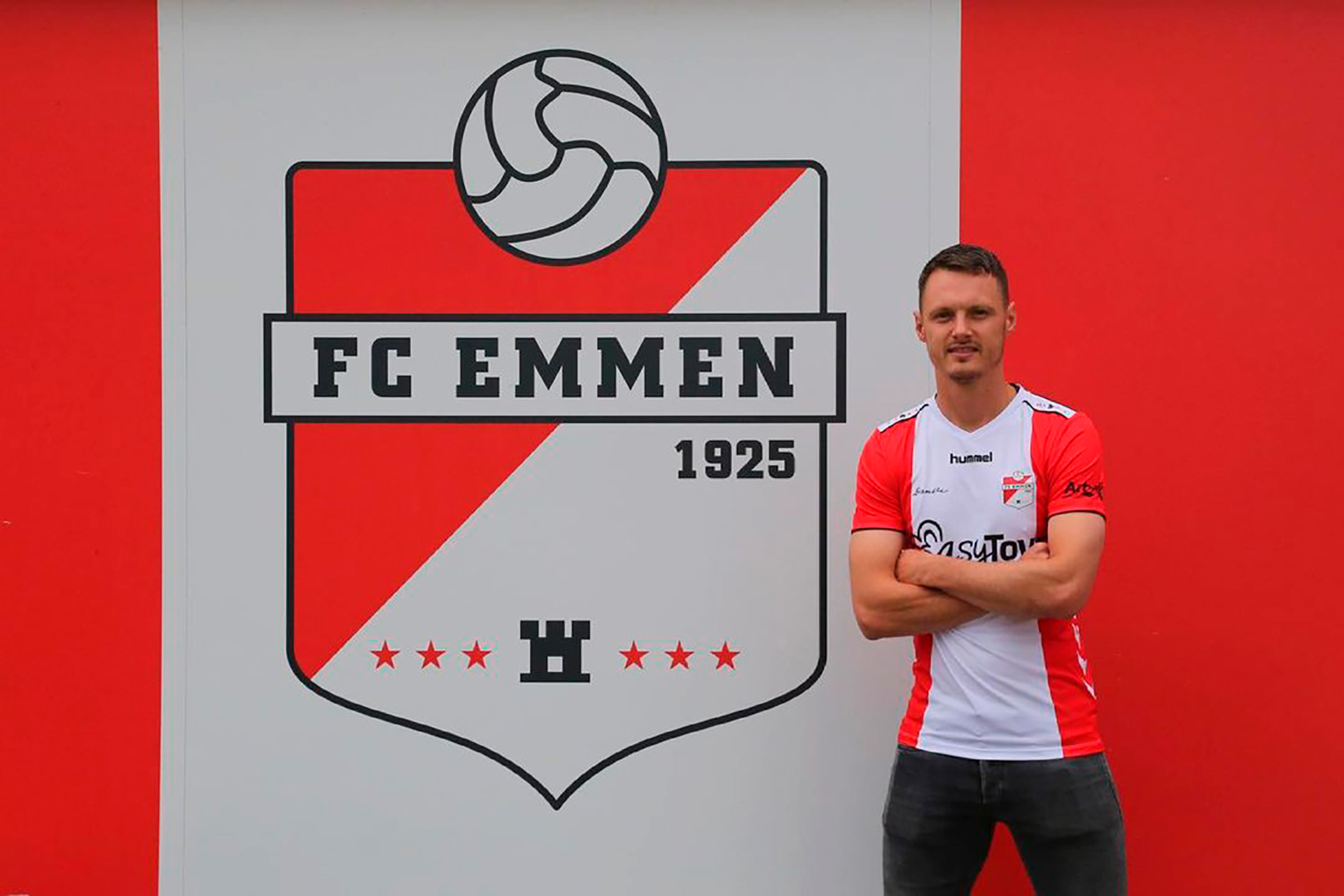 Jeff Hardeveld llegó al FC Emmen con intención de ascender a la primera división de Holanda (Instagram/Jeff Hardeveld)