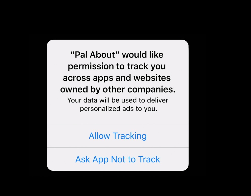 El usuario verá una aviso notificándole si la app rastreará su navegación en otras web o apps con el objetivo de mostrarle anuncios personalizados. 