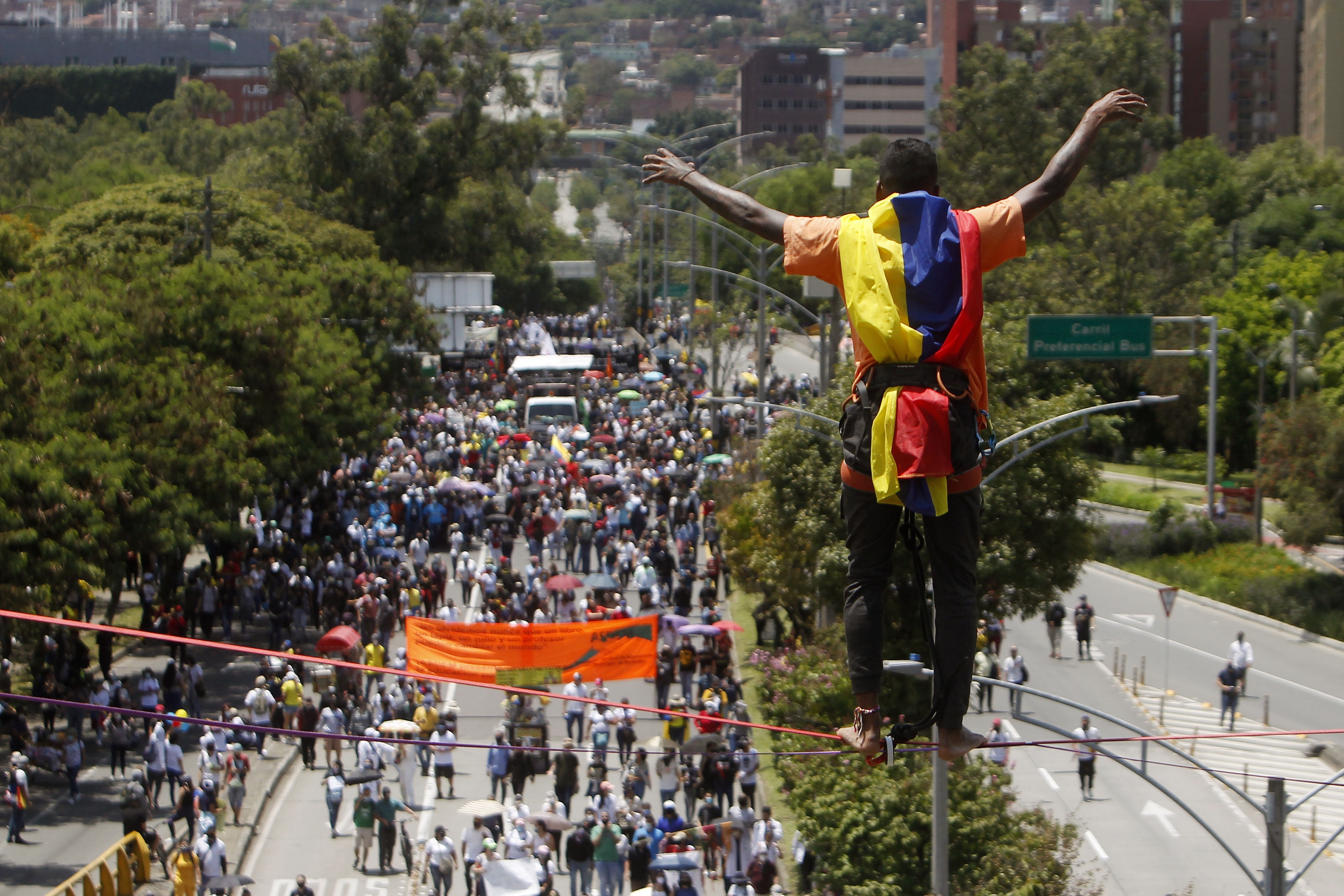 Así avanza la jornada de paro en Medellín este miércoles: los ciudadanos ya se acercan al Parque de los Deseos
