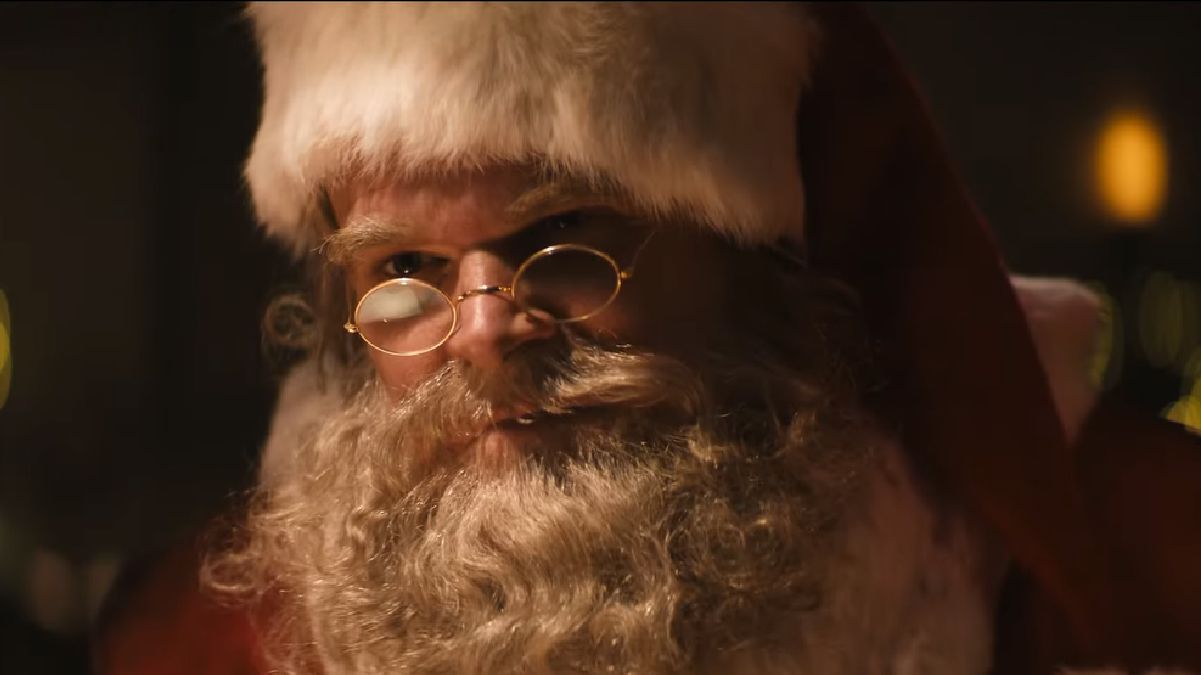 Noche sin paz”: David Harbour es un violento Santa Claus en el tráiler del thriller navideño - Infobae