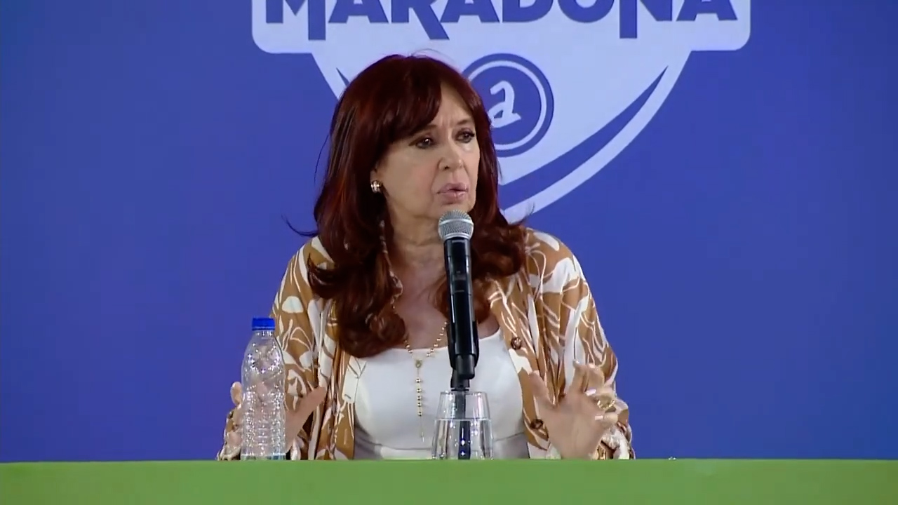 Eduardo Duhalde pidió una acción declarativa de certeza sobre la posibilidad de que Cristina Fernández de Kirchner se presente como candidata