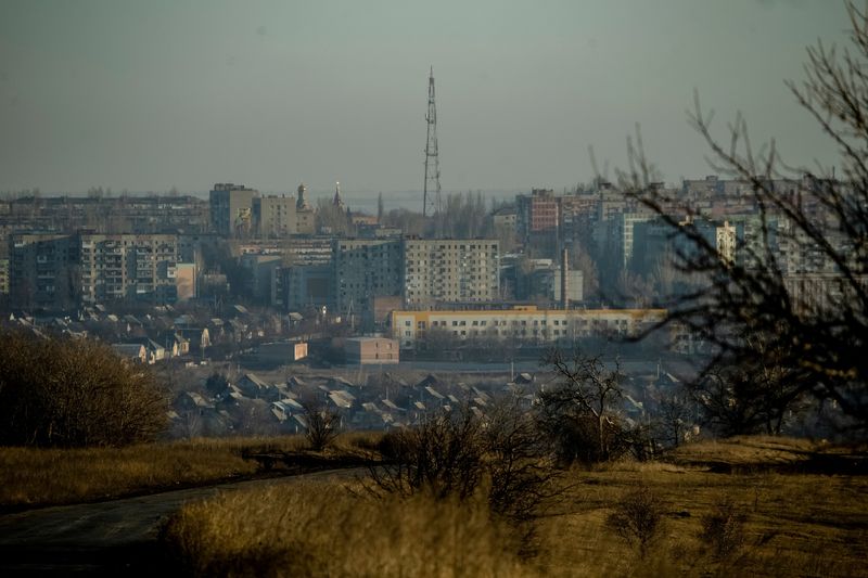 Vista general de la ciudad de Bajmut, en la línea del frente, en medio del ataque de Rusia a Ucrania, en la región de Donetsk (Reuters)