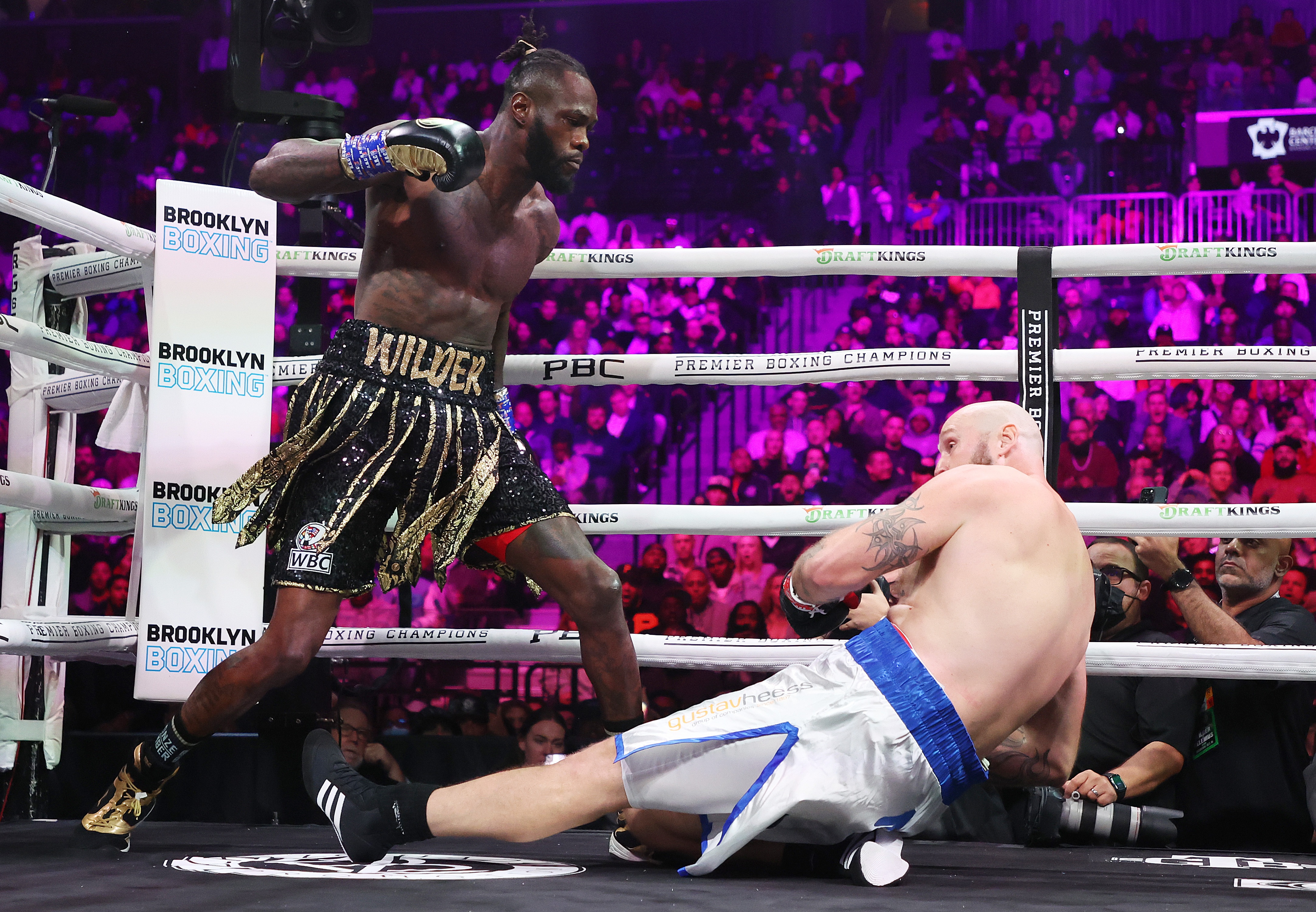 Wilder wants to fight for the heavyweight belt again (Getty)