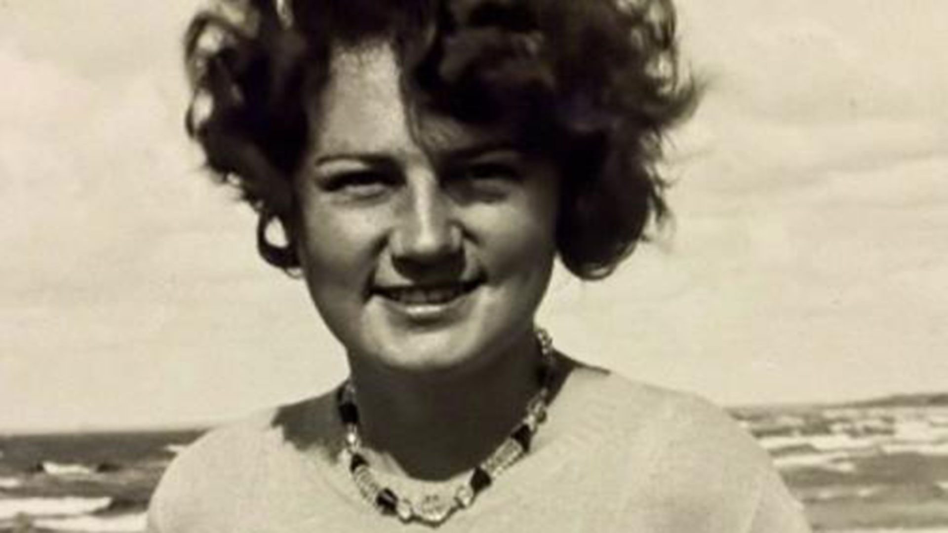 El 18 de septiembre de 1931 Geli fue encontrada muerta en su dormitorio con un disparo de pistola en el pecho. Cerca de su cuerpo estaba el arma, que fue identificada como perteneciente al “Tío Alf”