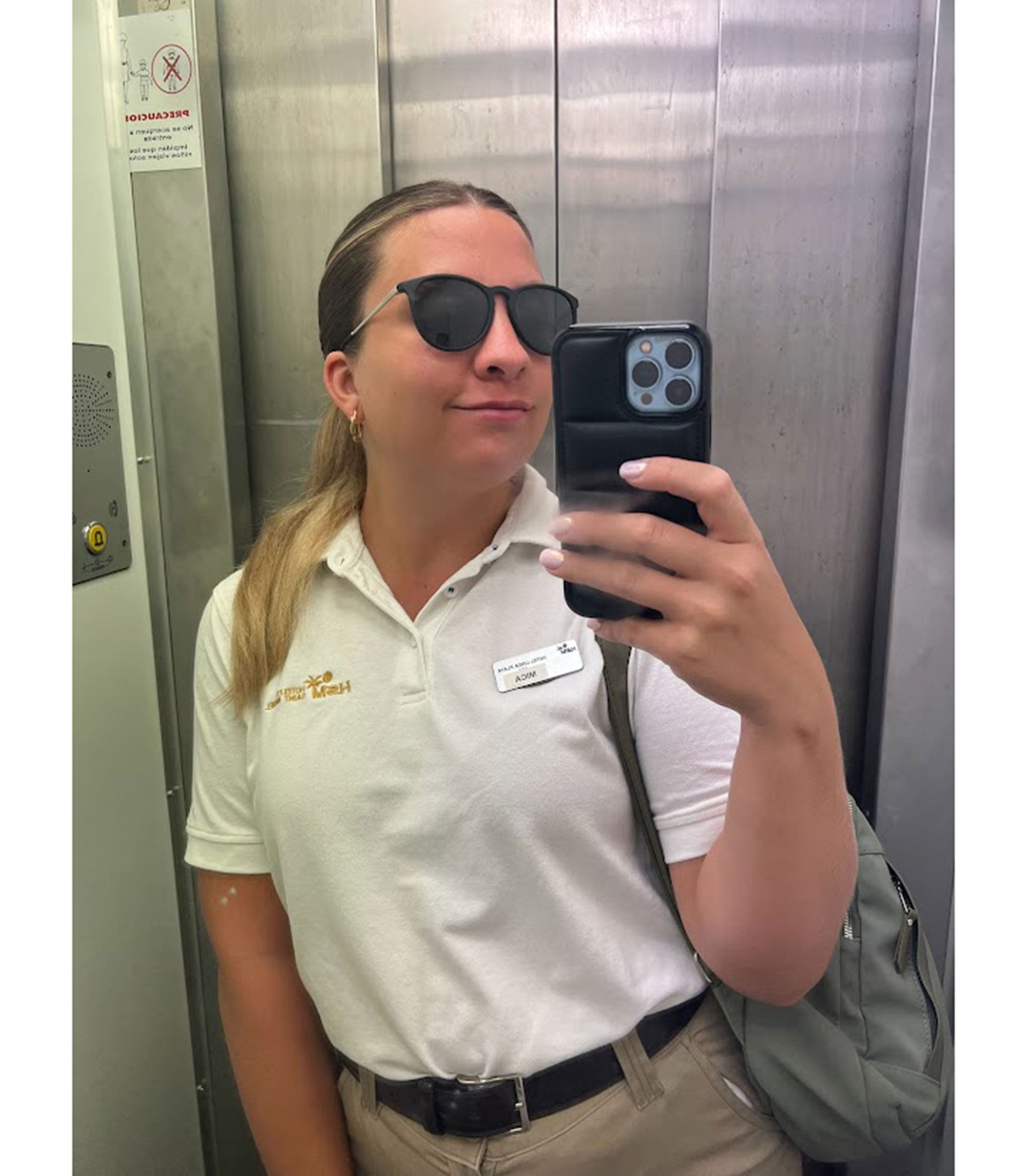 Micaela trabaja como camarera en un bar y en el restaurante de un hotel