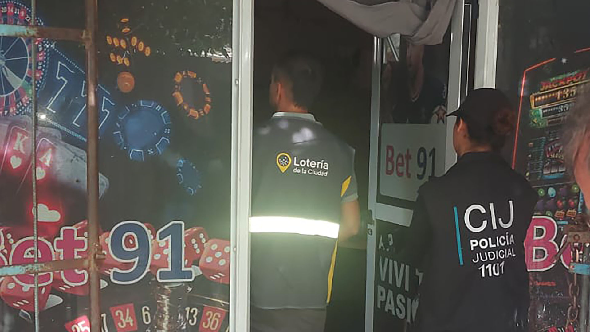 Manuel Adorni habló sobre las críticas por el viaje de su esposa a EEUU: 