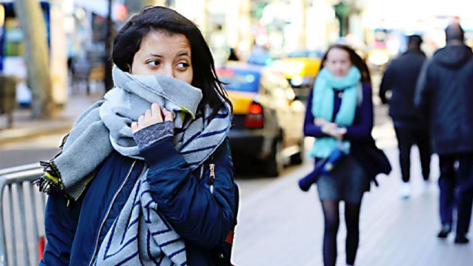 Rige una alerta por temperaturas extremas en 14 provincias: cu&aacute;ndo ser&aacute; el d&iacute;a m&aacute;s fr&iacute;o en el AMBA