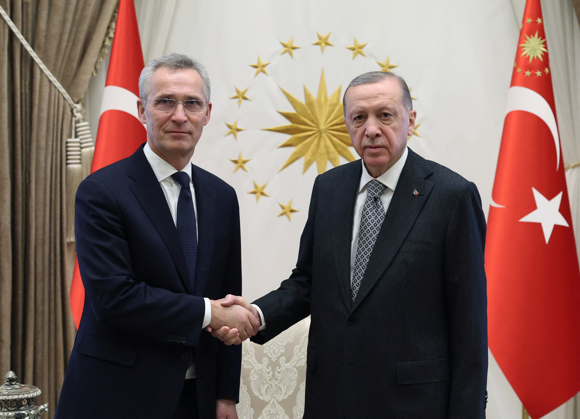 El jefe de la OTAN volvió a pedir a Erdogan que levante el veto a la candidatura de Suecia: “Estocolmo ha cumplido la exigencias de Turquía” 