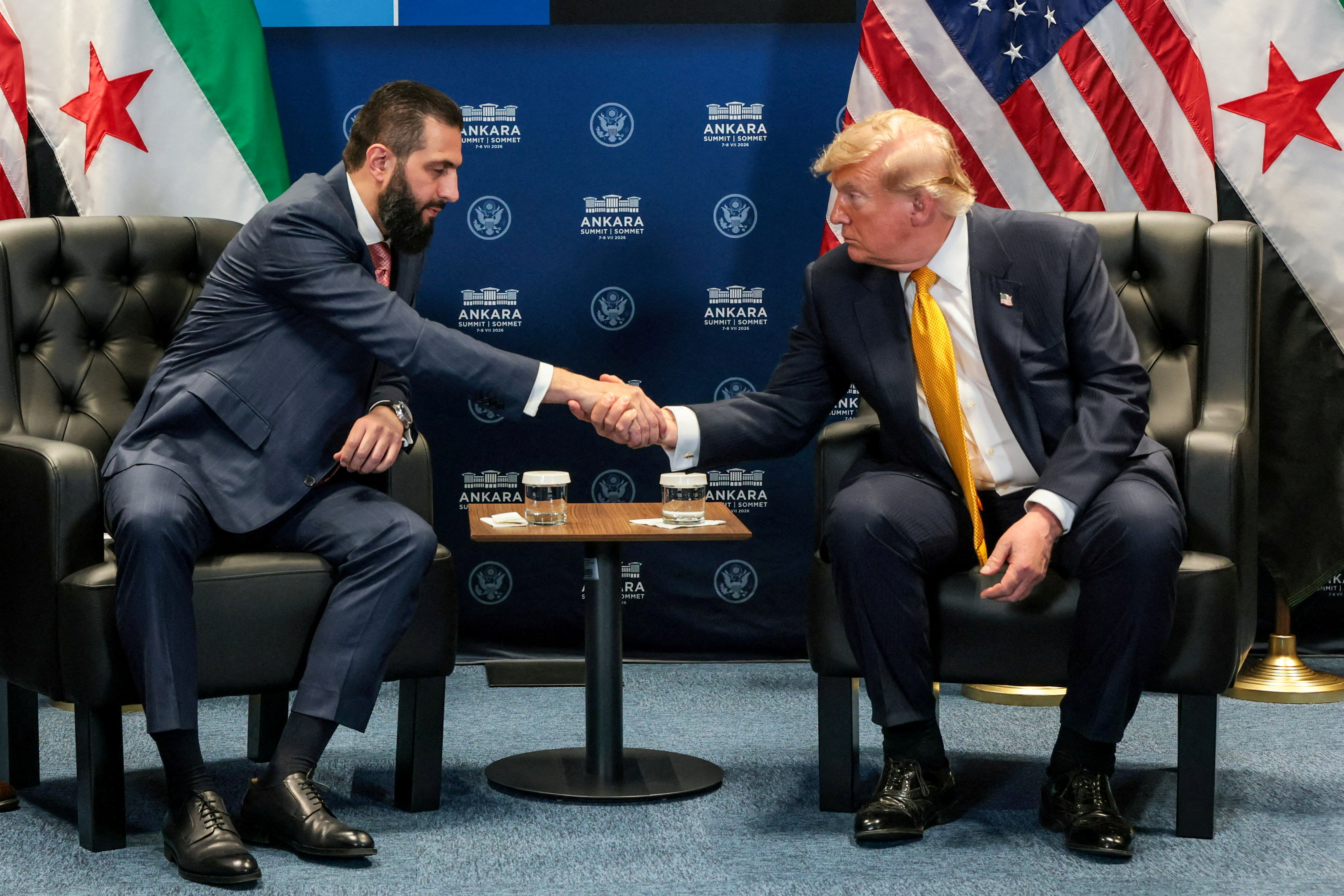 El presidente sirio agradeció a Trump por retirar a Siria de la lista de países patrocinadores del terrorismo: "histórica decisión"