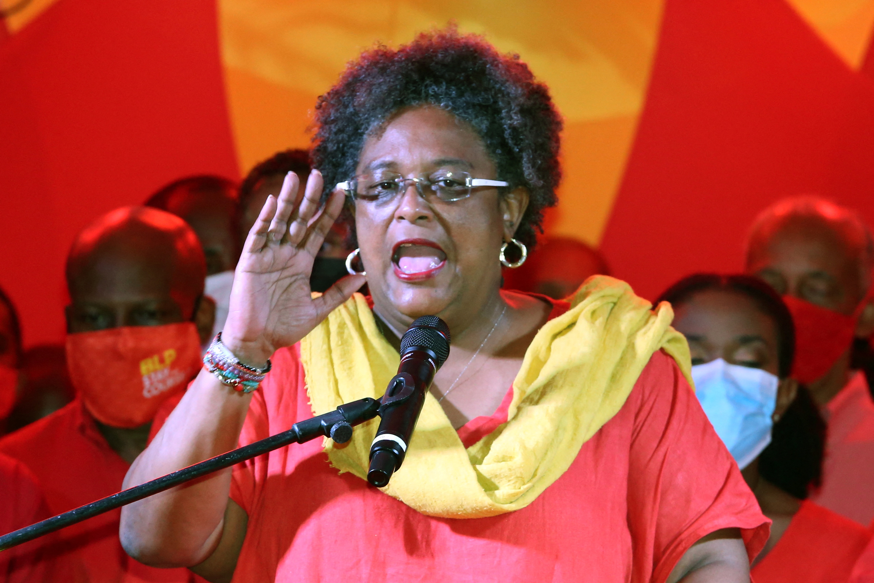 La primera ministra de Barbados, Mia Mottley