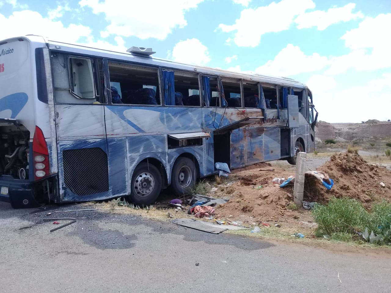 La empresa de transportes Ómnibus México no se ha pronunciado sobre el accidente en Zacatecas (Foto: Facebook/PCEstatalZac)