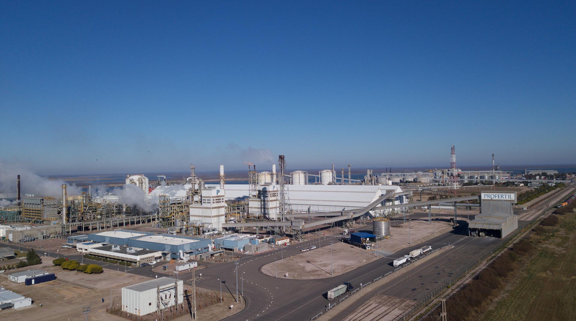 Tras el cambio de dueños, Profertil arrancó el diseño de su segunda planta de urea en Bahía Blanca