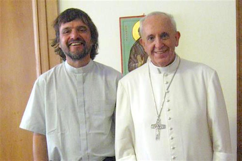 El Padre Pepe y el Papa Francisco cultivan una relación estrecha desde hace mucho tiempo.