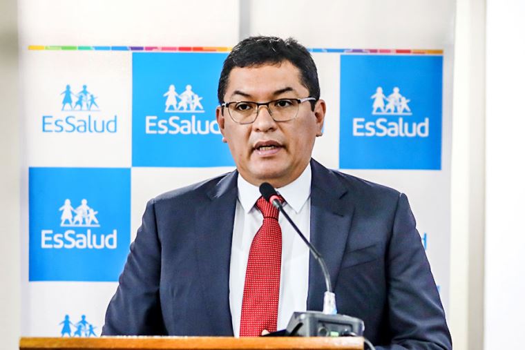 Aurelio Arturo Orellana Vicuña asumió la Presidencia Ejecutiva de EsSalud