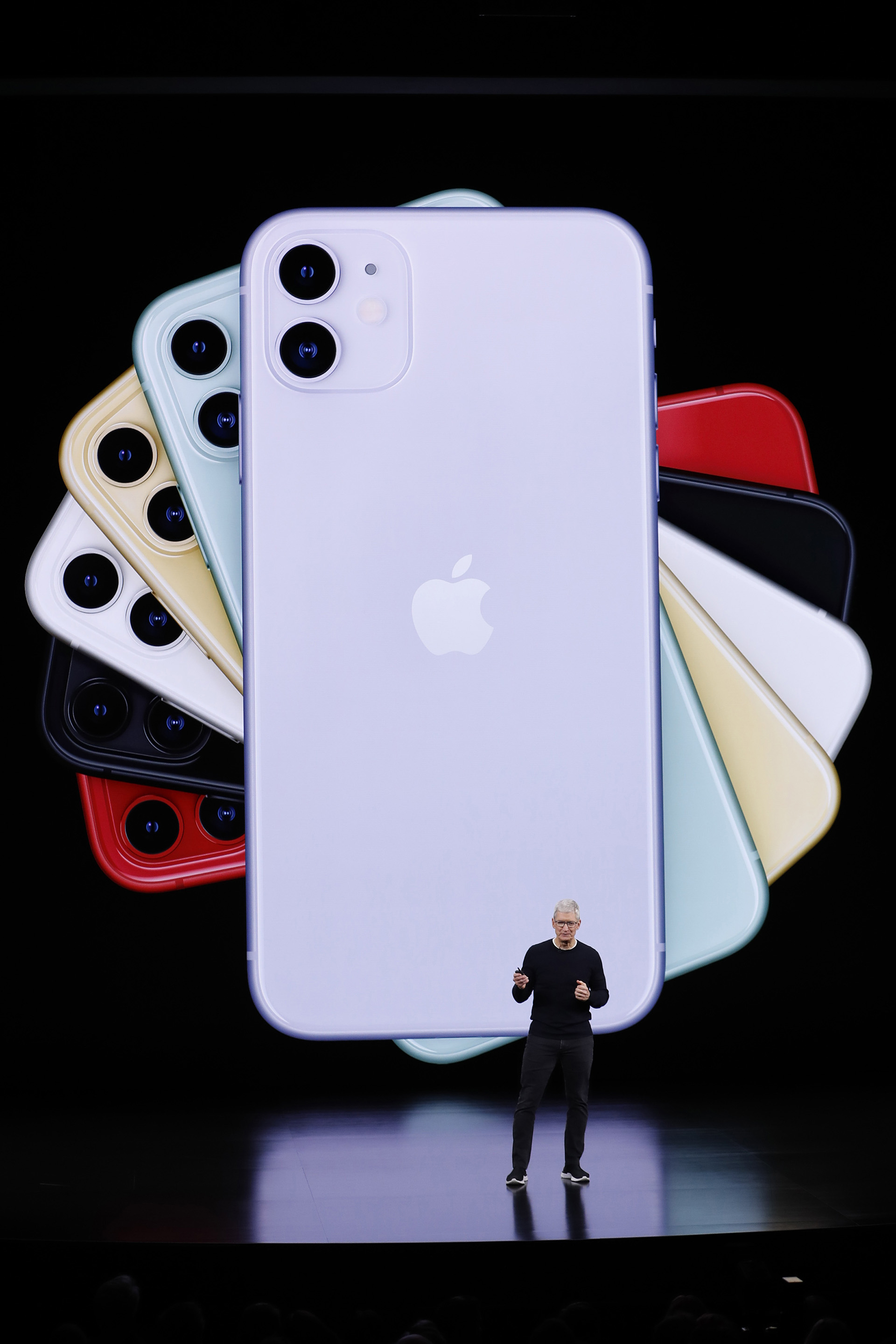 Tim Cook presentó el iPhone 11 el 10 de septiembre de 2019 en Cupertino, California (REUTERS/Stephen Lam)