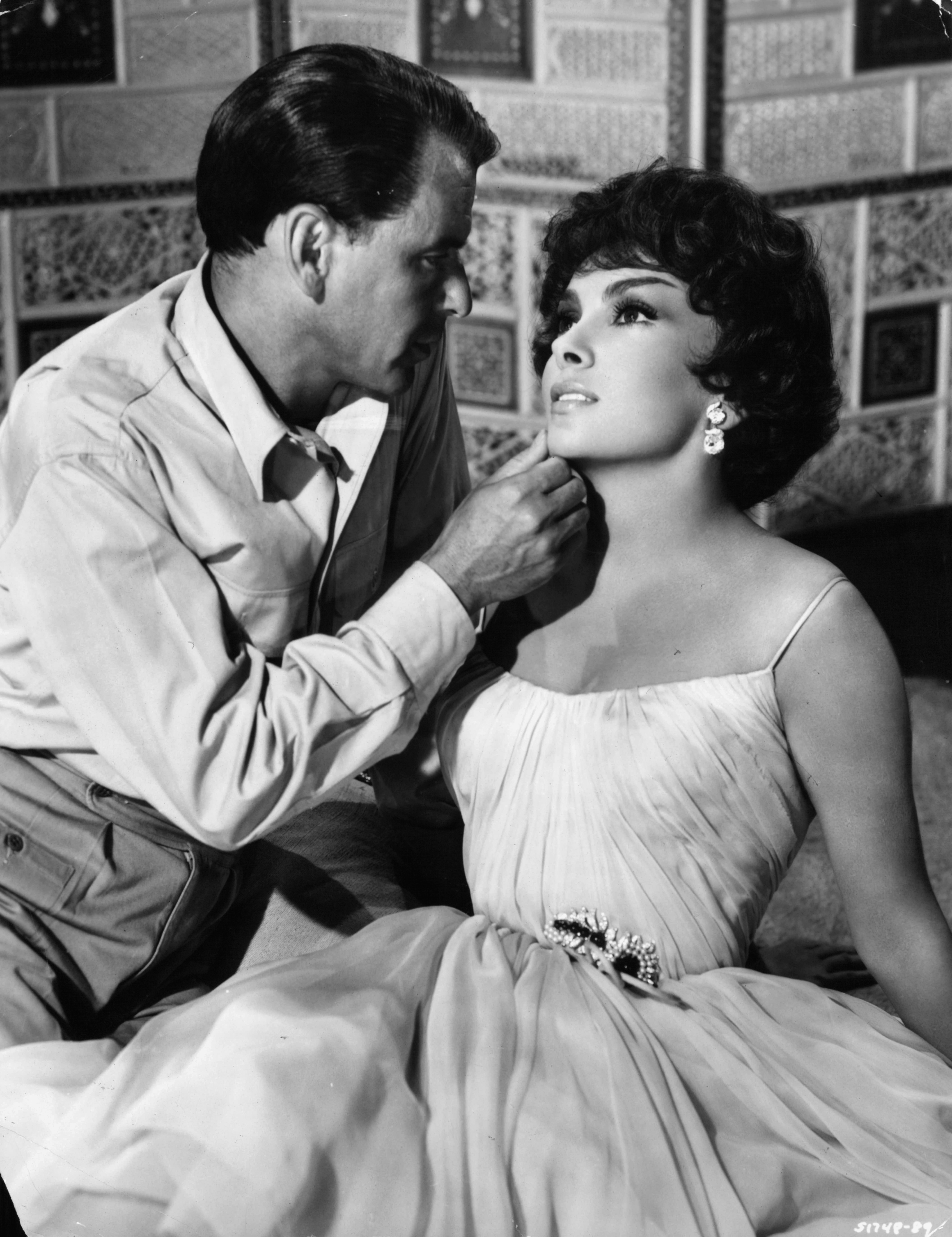 Junto a Frank Sinatra en la película de 1959 "Cuando hierve la sangre" (Getty Images/Moviepix)
