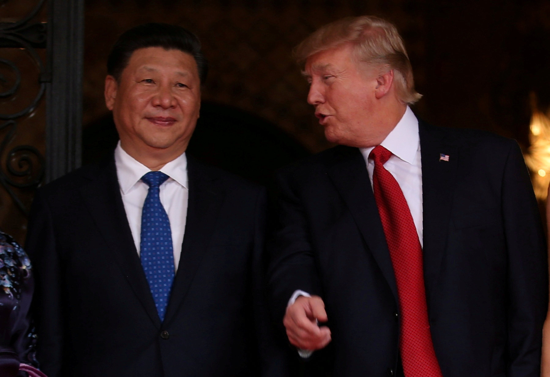Los presidentes Donald Trump y Xi Jinping en 2017 (REUTERS/Carlos Barria/File Photo/Archivo)