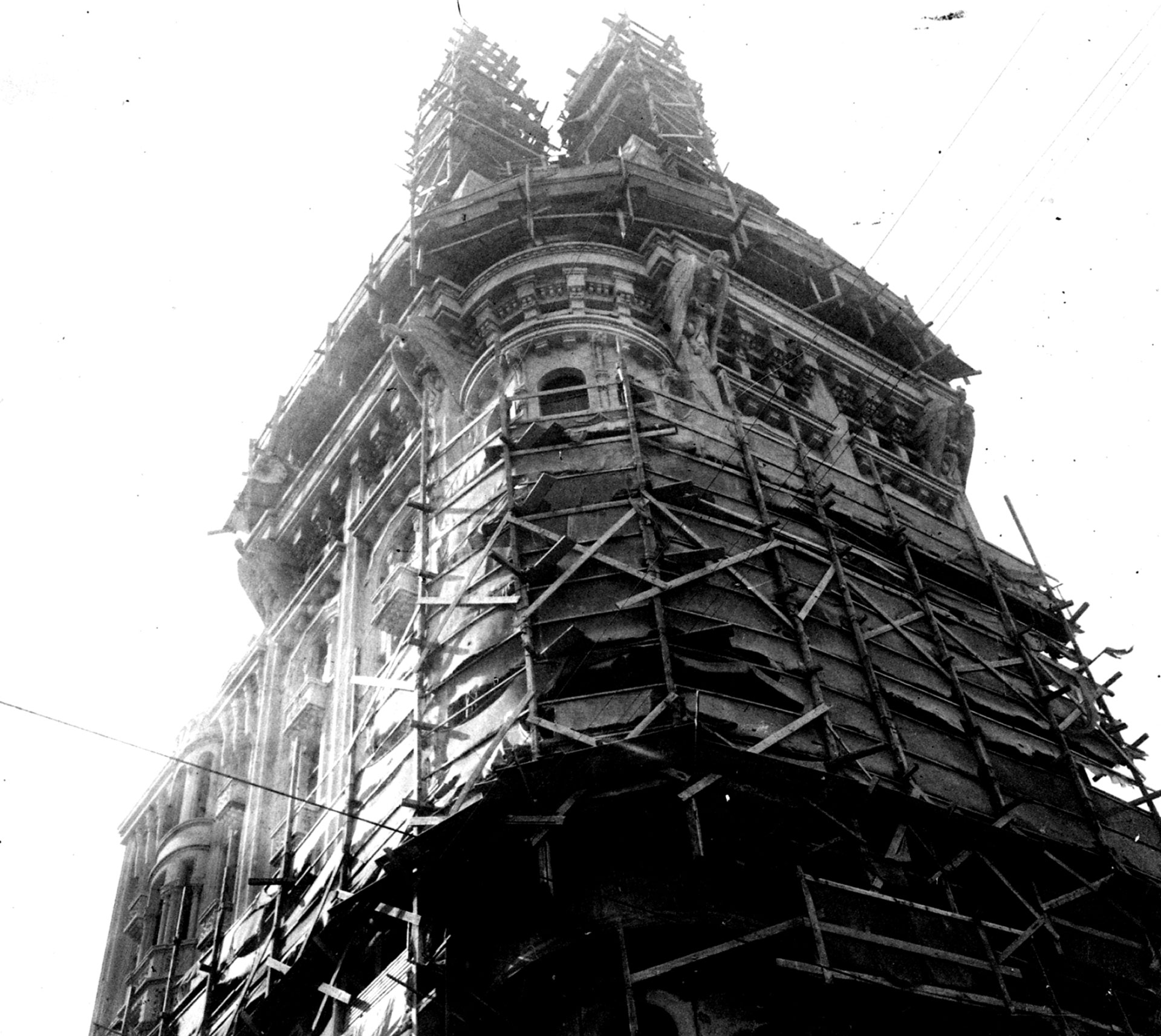 Foto de 1913, cuando estaba en obras (Foto Gentileza: Estudio INFILL)