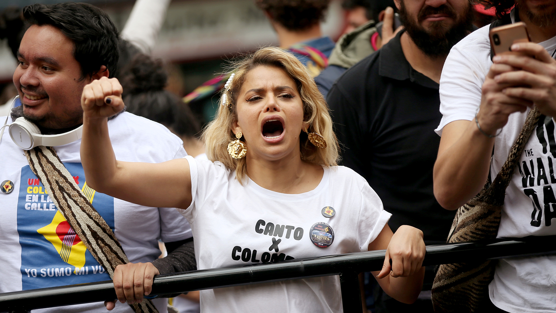 Adriana Lucía y Santiago Alarcón coinciden en afirmar que la oposición está contenta de que las masacres sigan