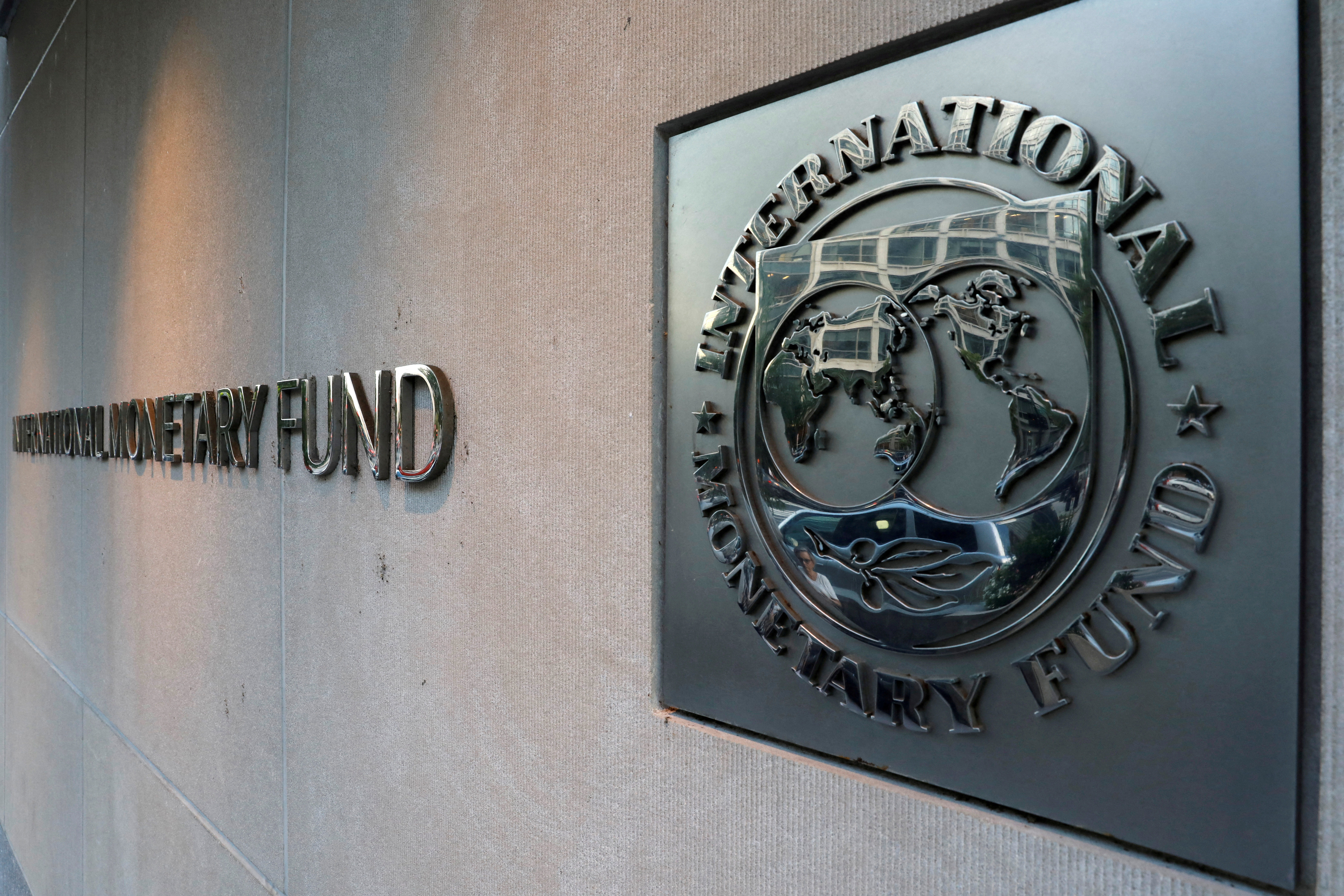 El FMI advirti&oacute; que la guerra en Medio Oriente impulsar&aacute; la inflaci&oacute;n y frenar&aacute; el crecimiento mundial