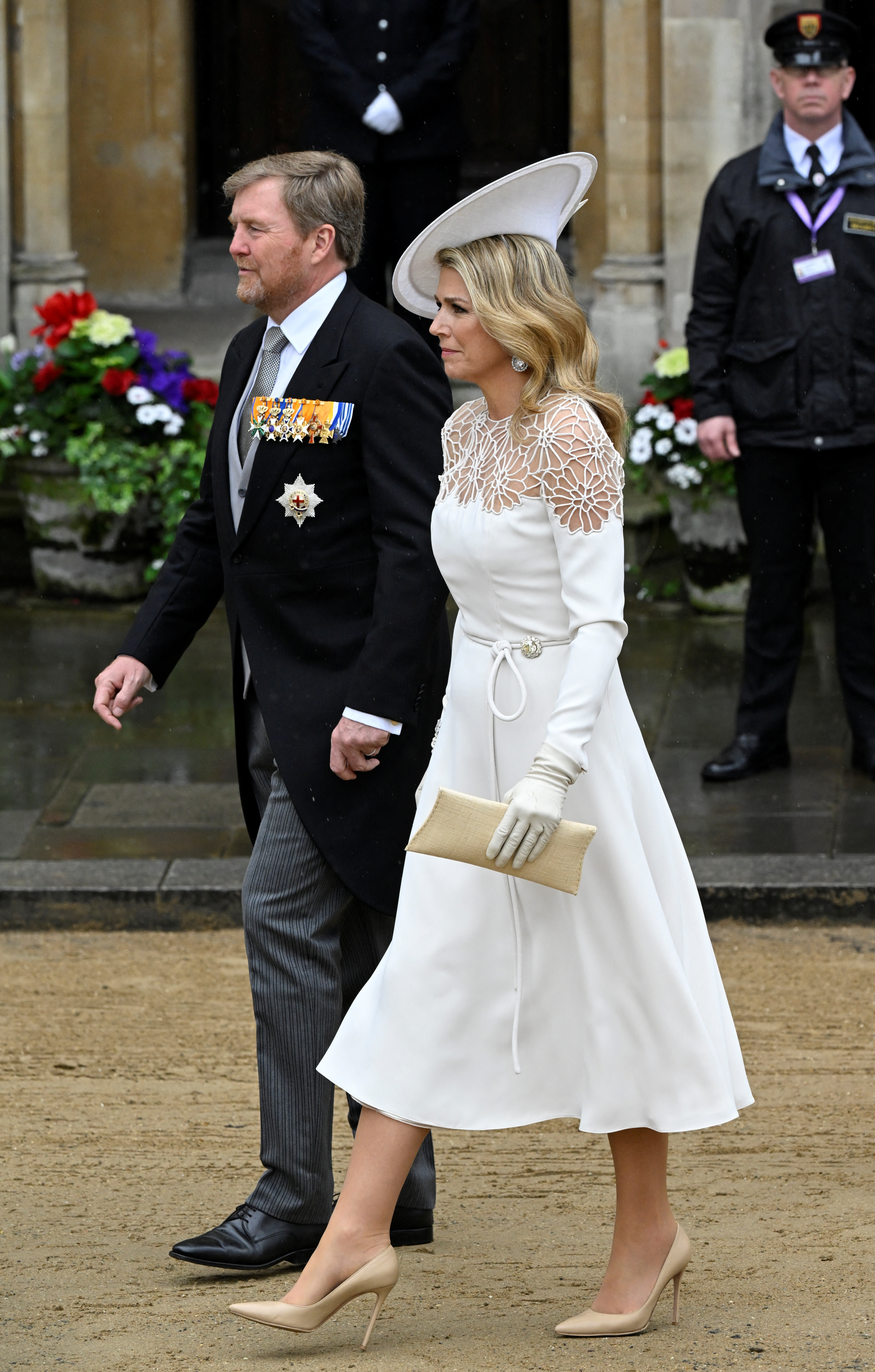El rey Guillermo Alexander de Países Bajos y la reina Máxima llegaron a la ceremonia de coronación del rey Carlos III y Camila (REUTERS/Toby Melville/Pool)