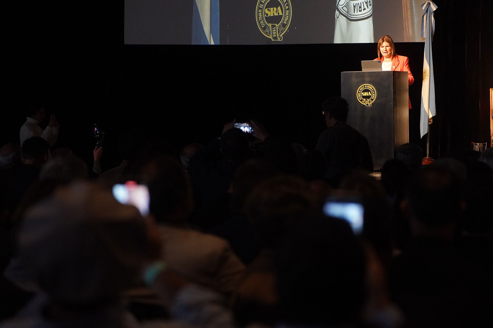 La presidenta del PRO eligió hablar del futuro y cerró la polémica por las elecciones en la Ciudad de Buenos Aires