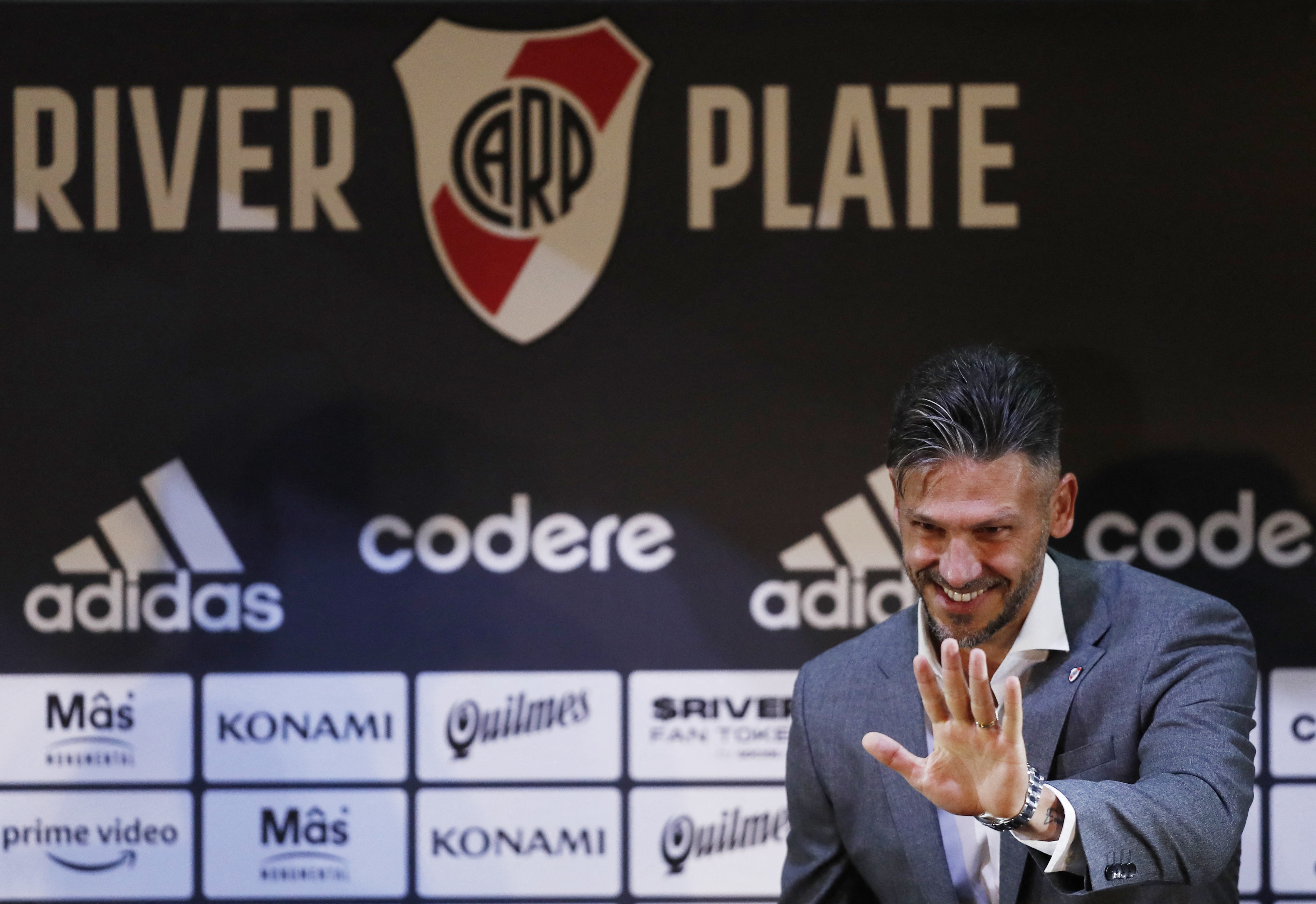 Martín Demichelis fue presentado como DT de River Plate (REUTERS/Agustin Marcarian)