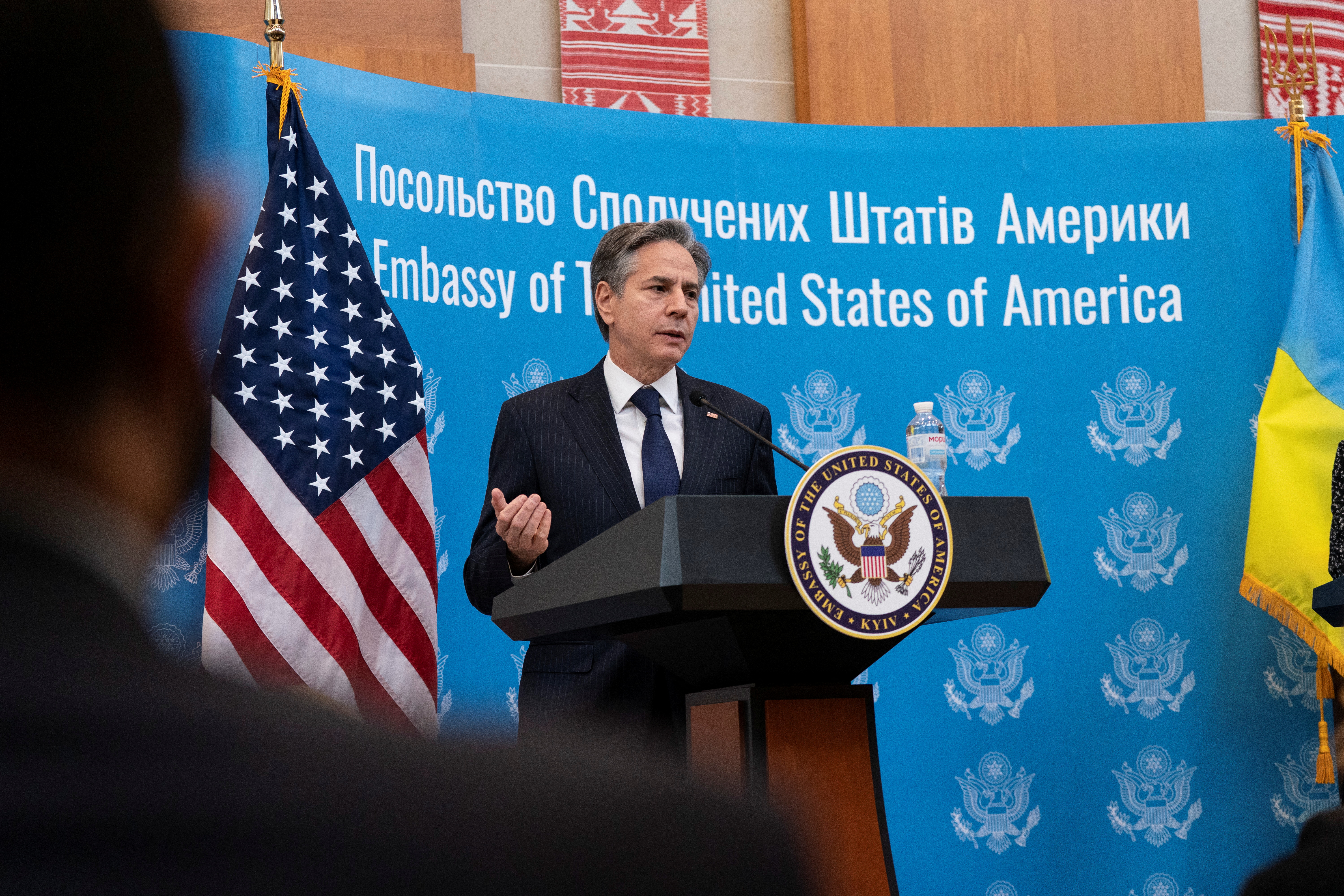 Blinken durante su visita a la embajada de EEUU en Kiev (Alex Brandon/REUTERS)